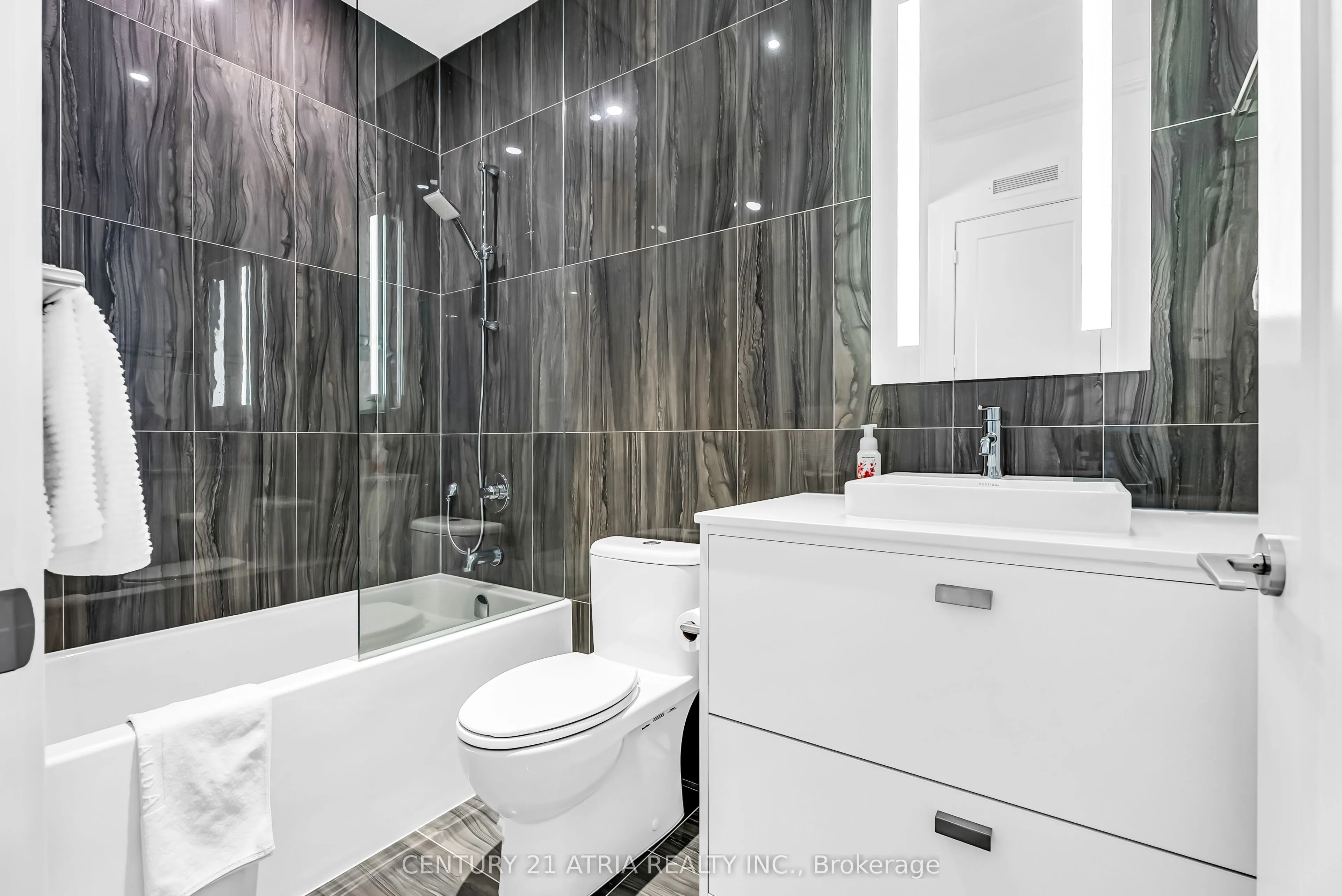 470 Front Street, #2906
