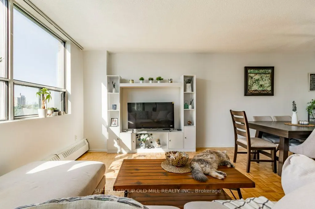 25 Sunrise Avenue, #306