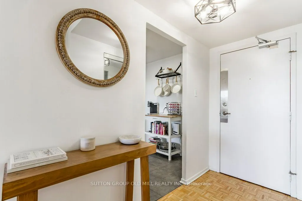 25 Sunrise Avenue, #306