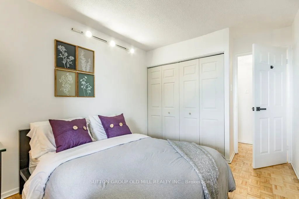 25 Sunrise Avenue, #306