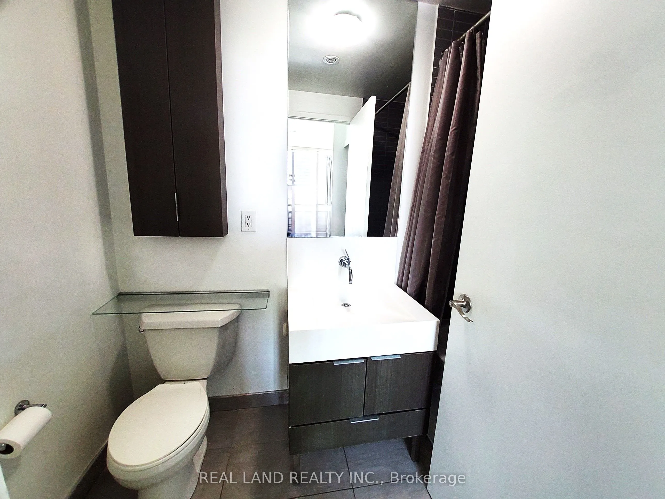 110 Charles Street E, #4005