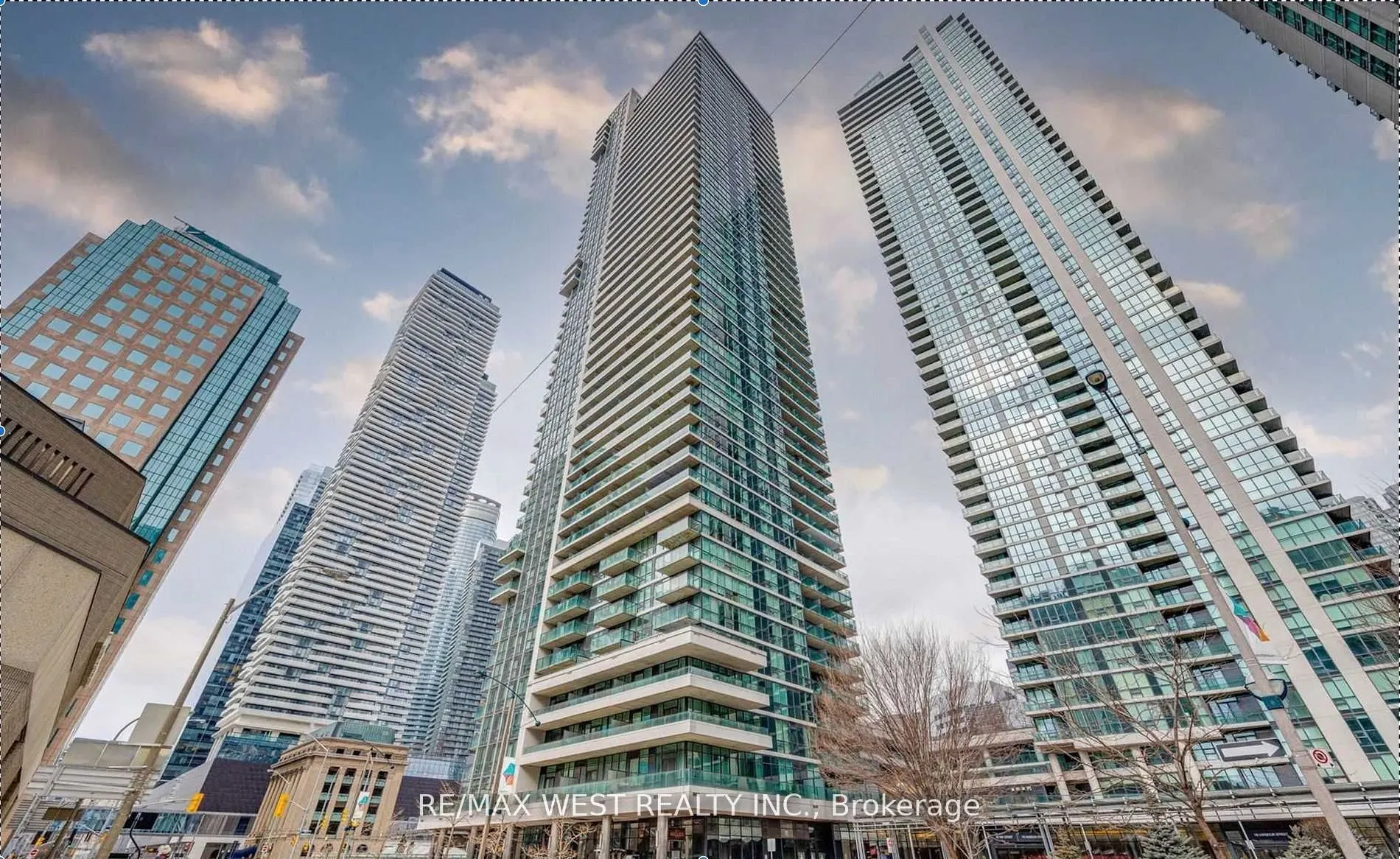 33 Bay Street, #3104