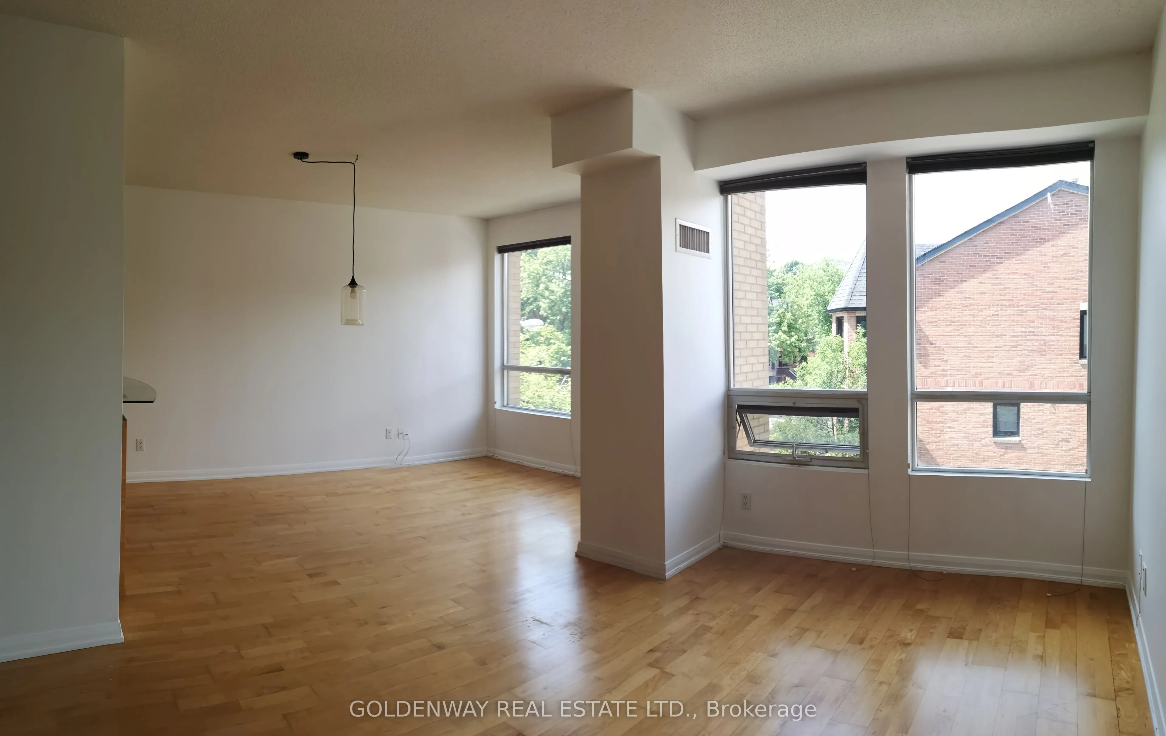 25 Soho Street, #P306