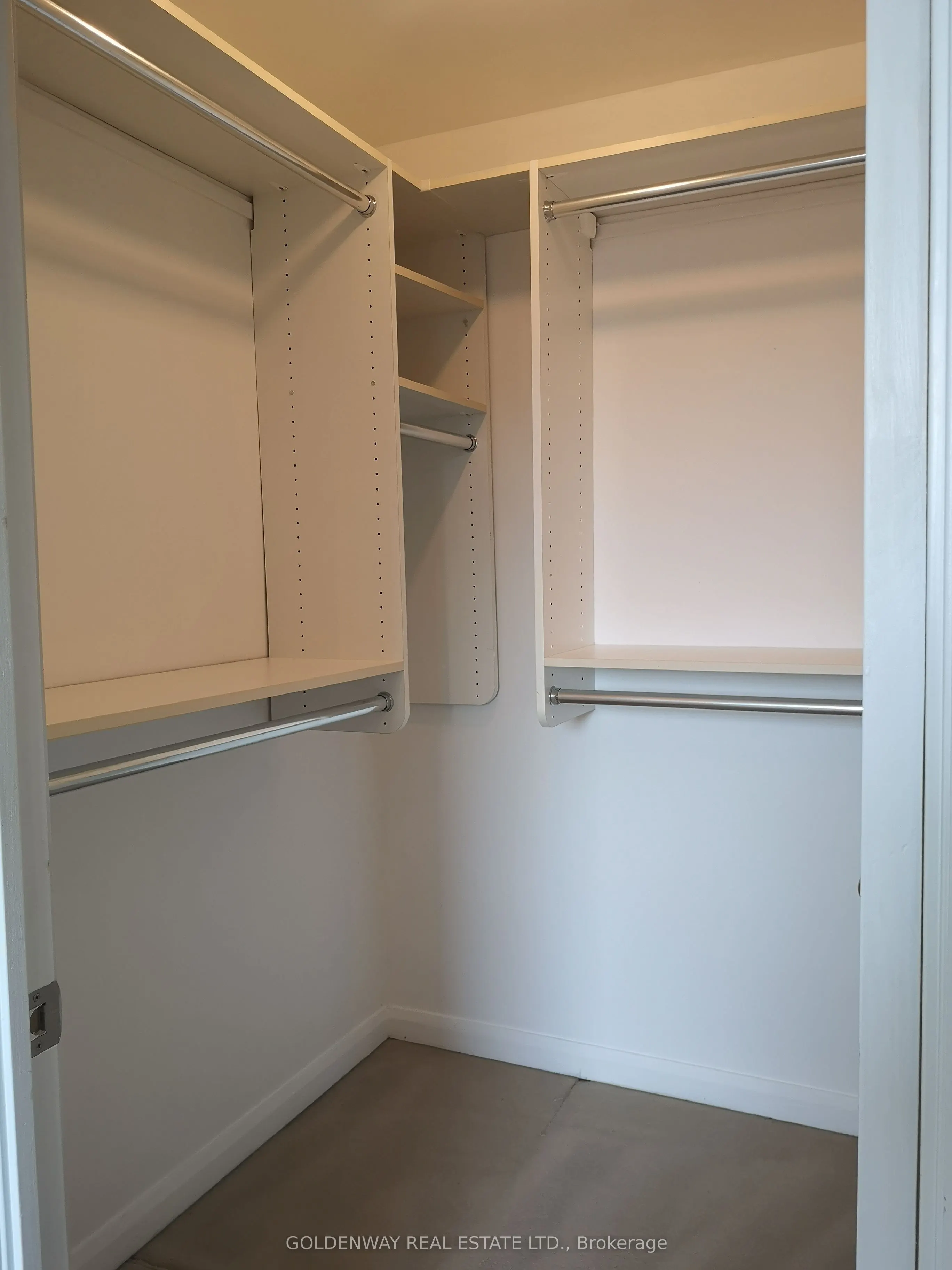 25 Soho Street, #P306
