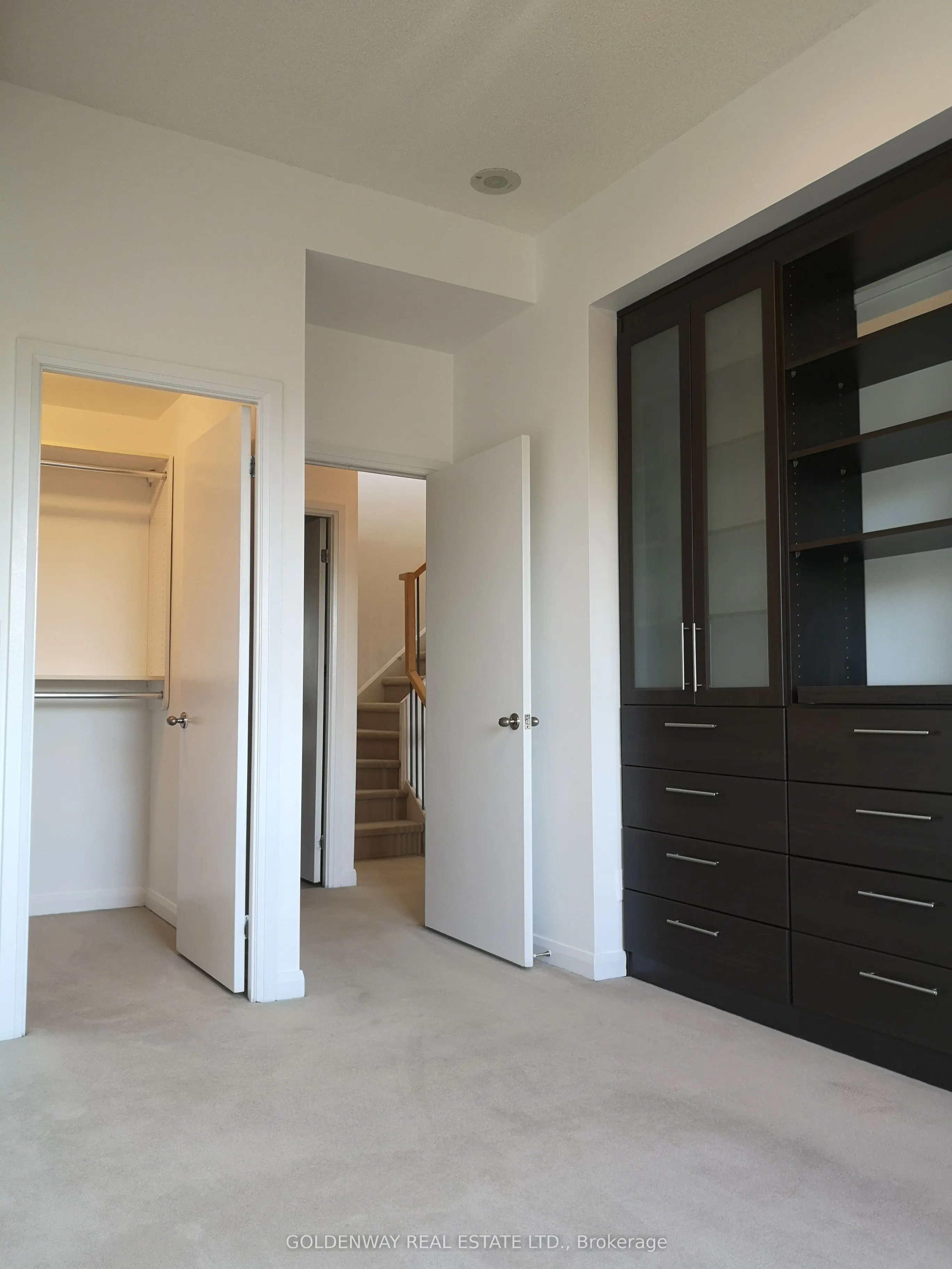 25 Soho Street, #P306