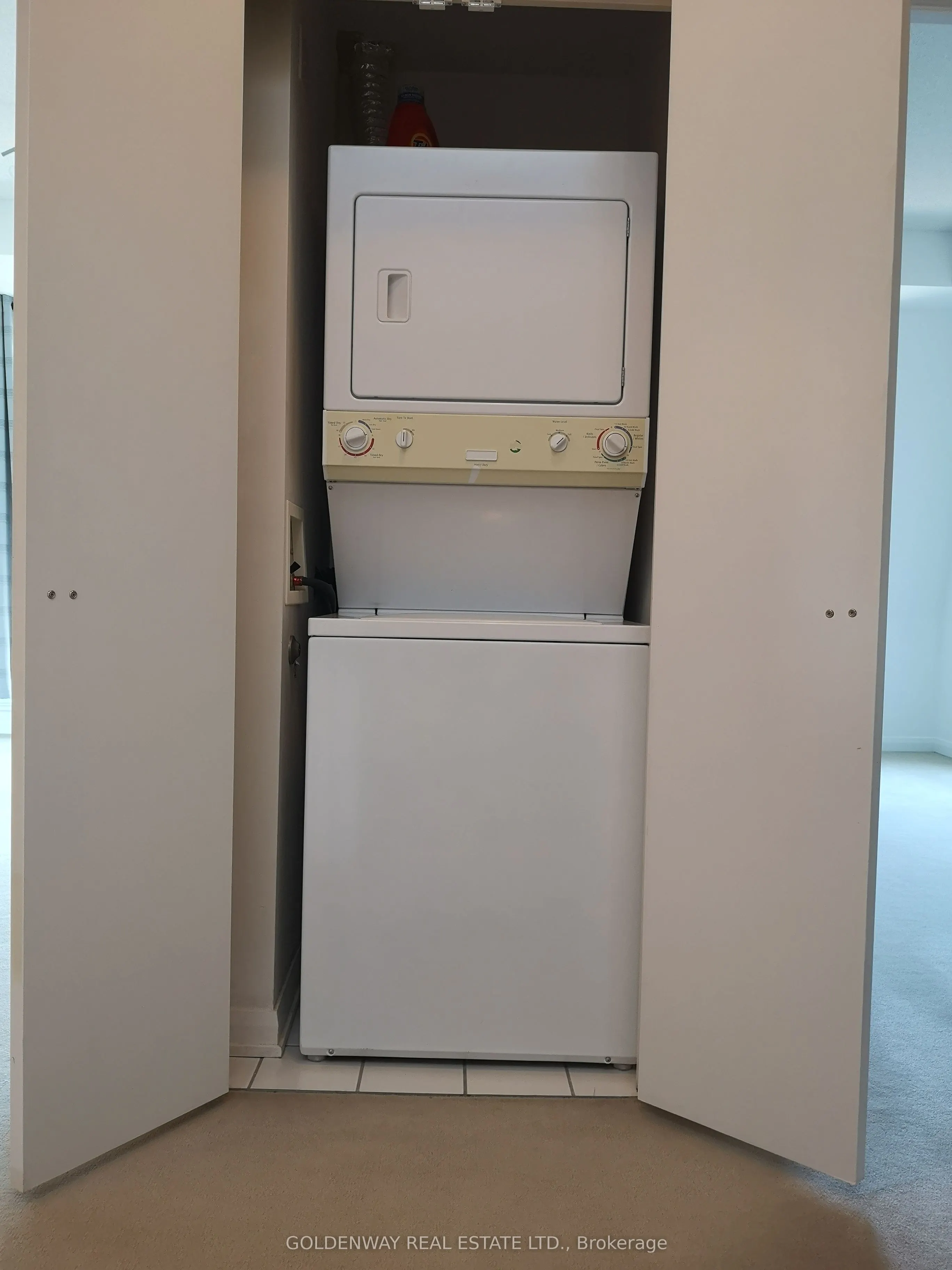 25 Soho Street, #P306