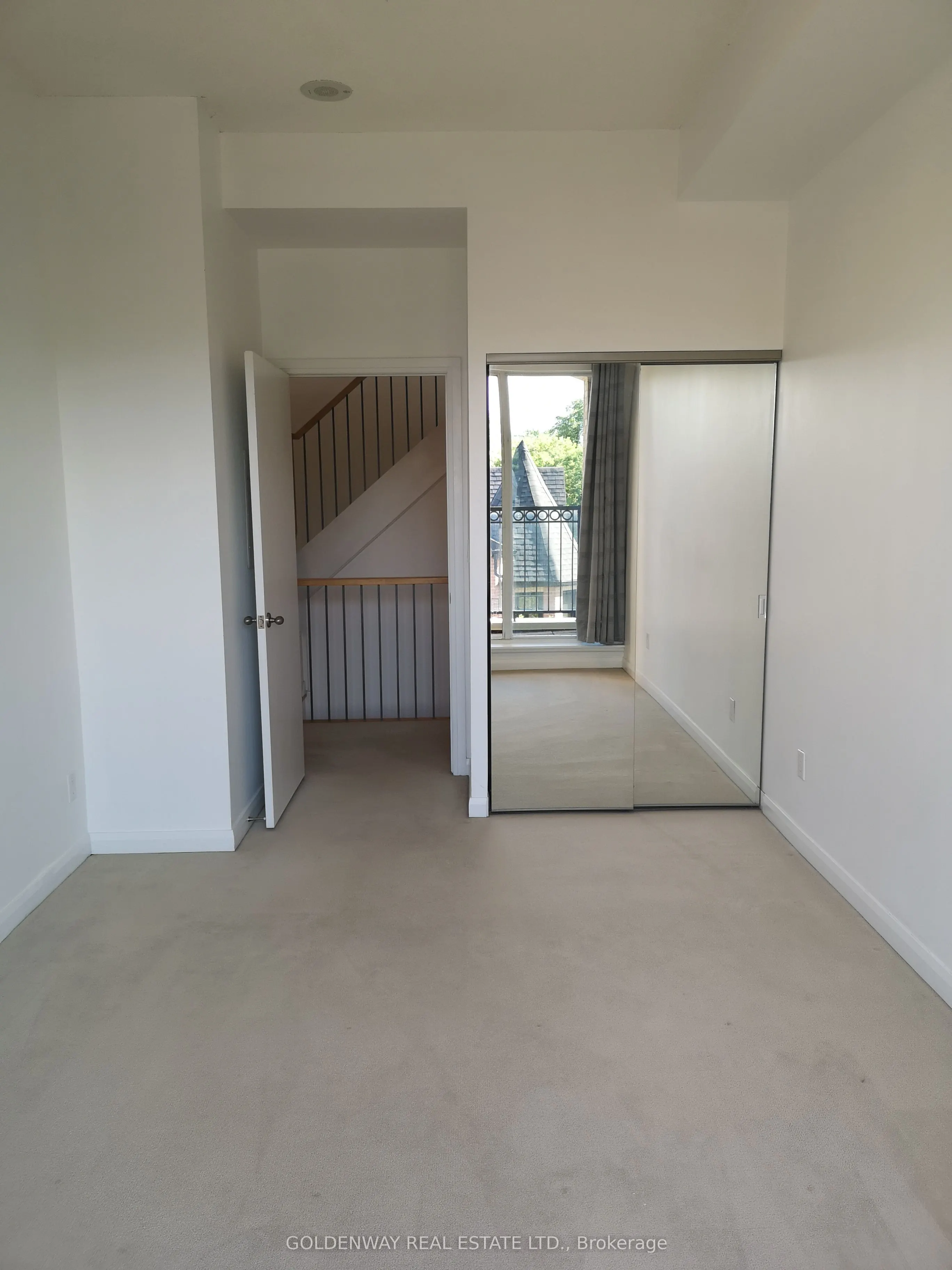 25 Soho Street, #P306