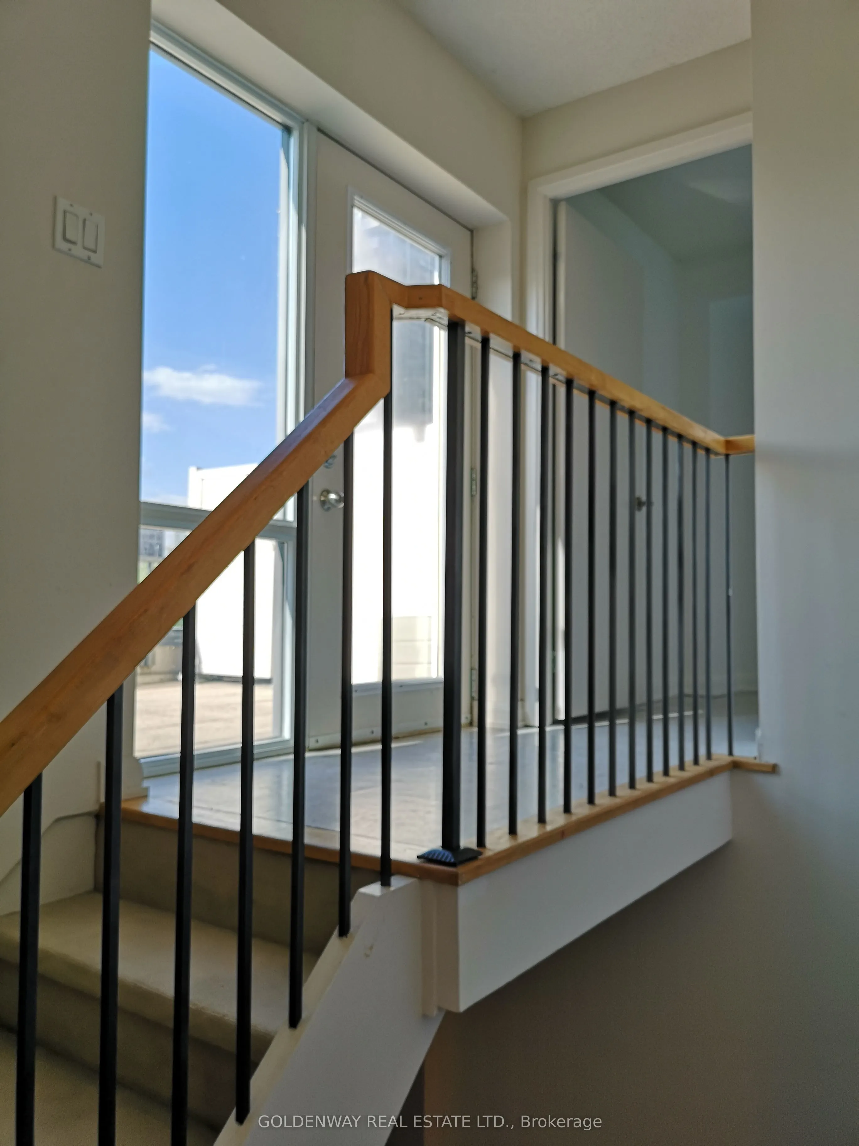25 Soho Street, #P306