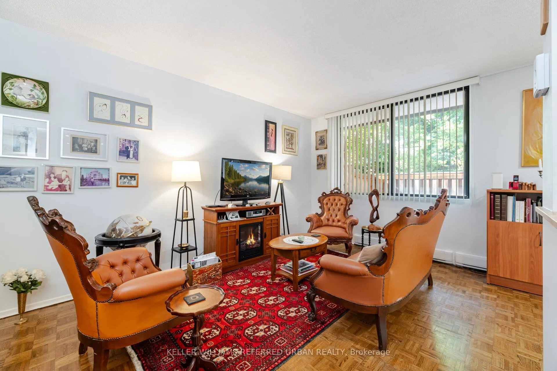 30 Glen Elm Avenue E, #109/209