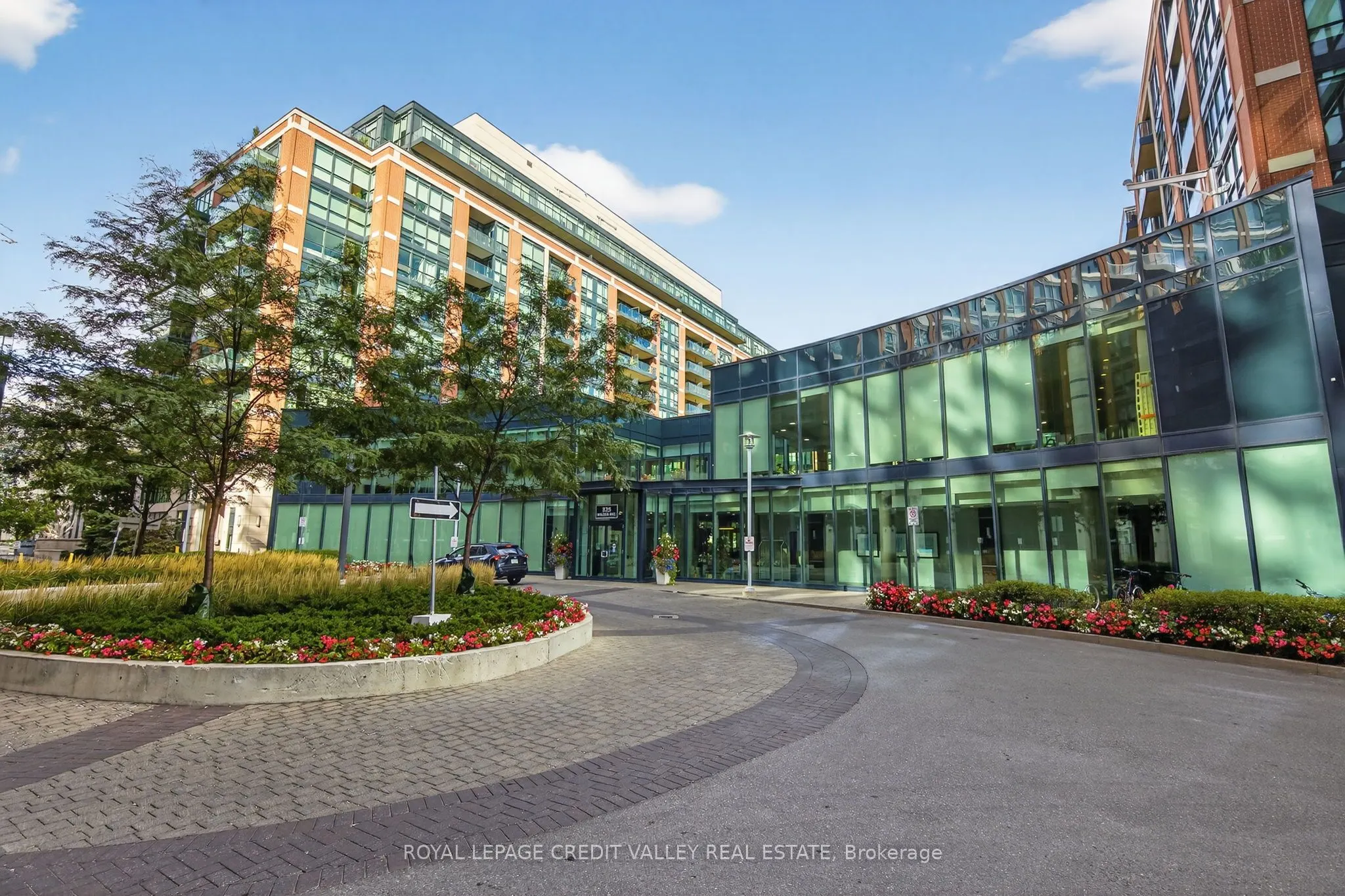 525 Wilson Avenue, #334