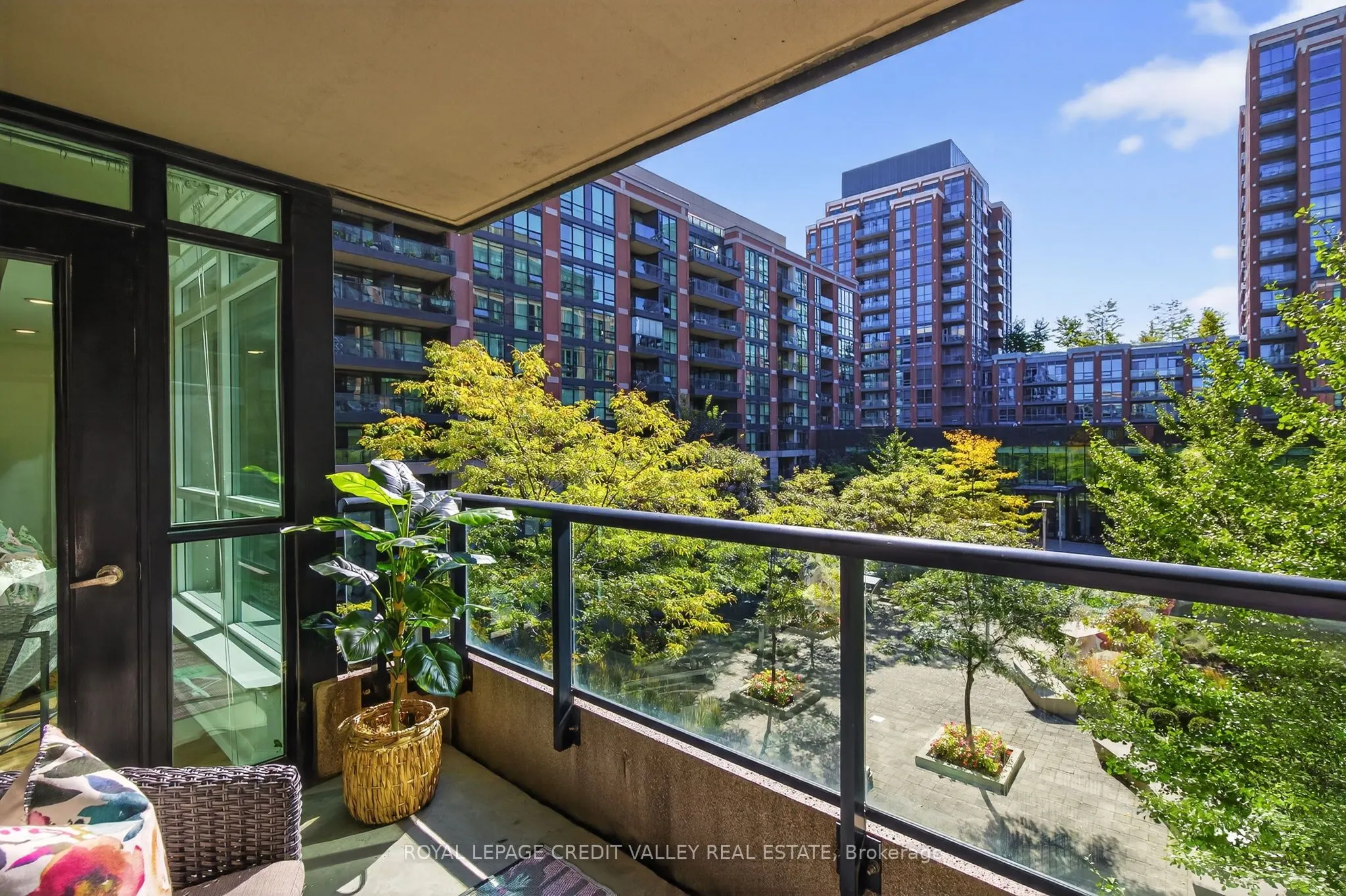 525 Wilson Avenue, #334