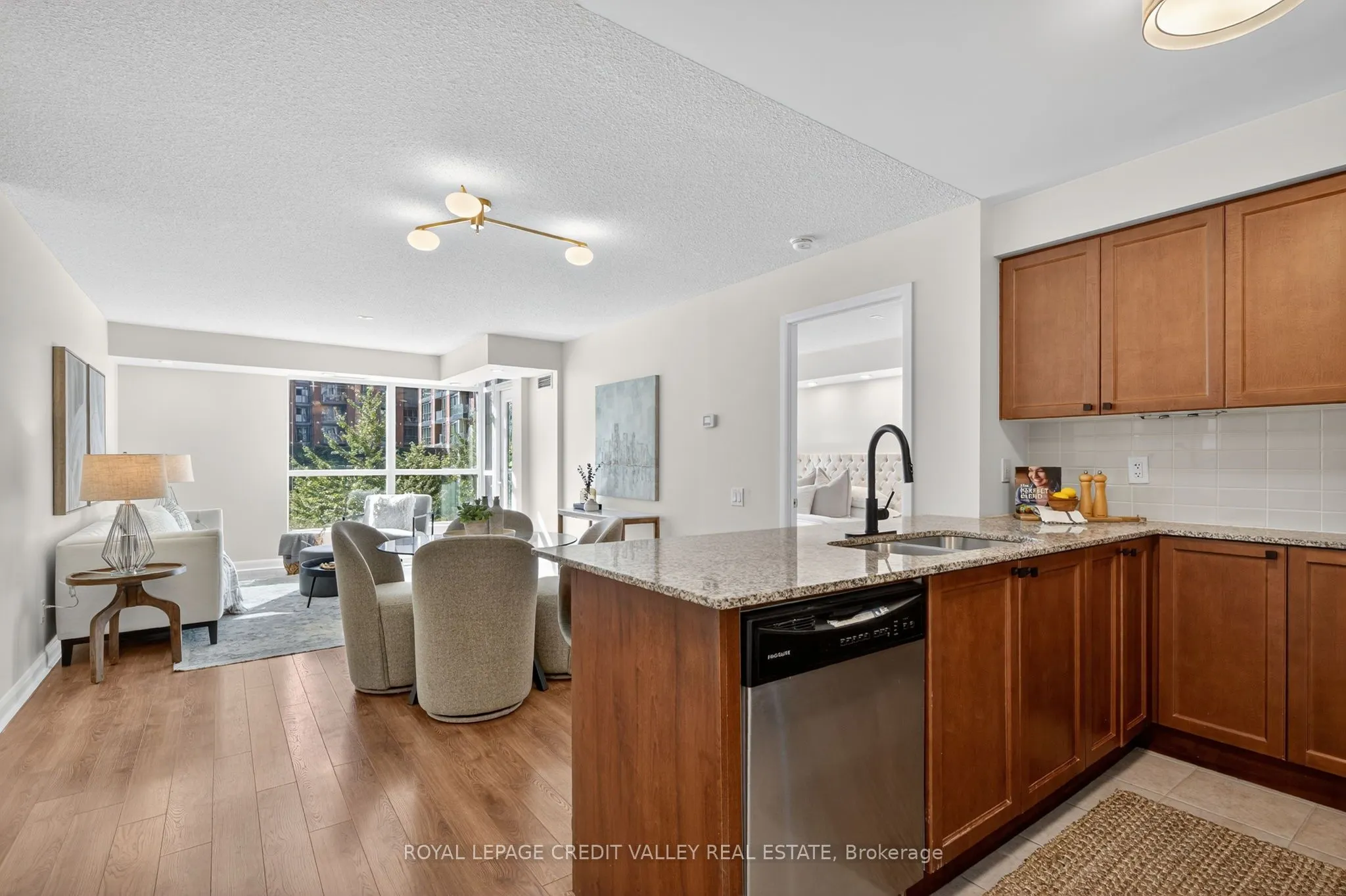 525 Wilson Avenue, #334
