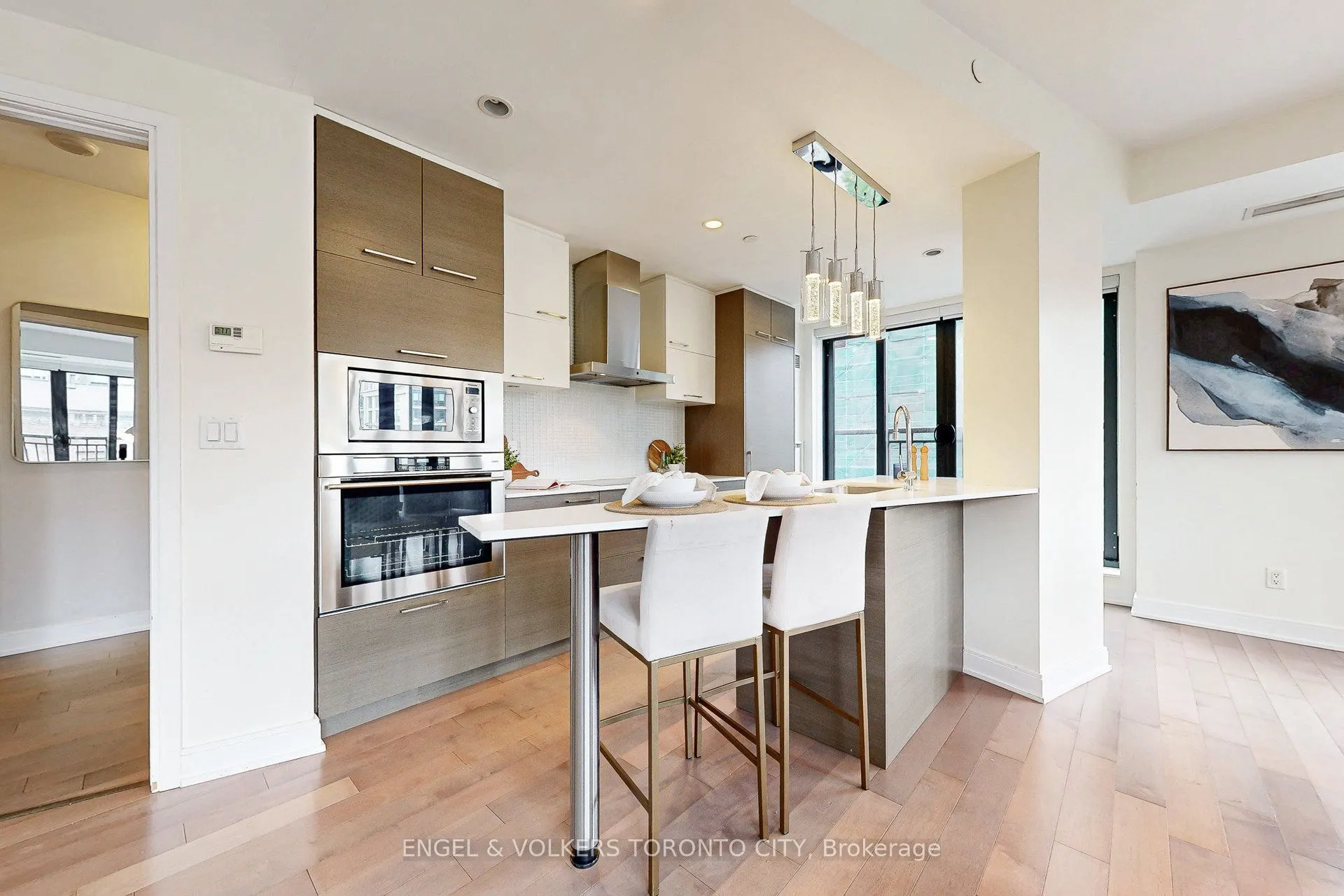 55 Front Street E, #521