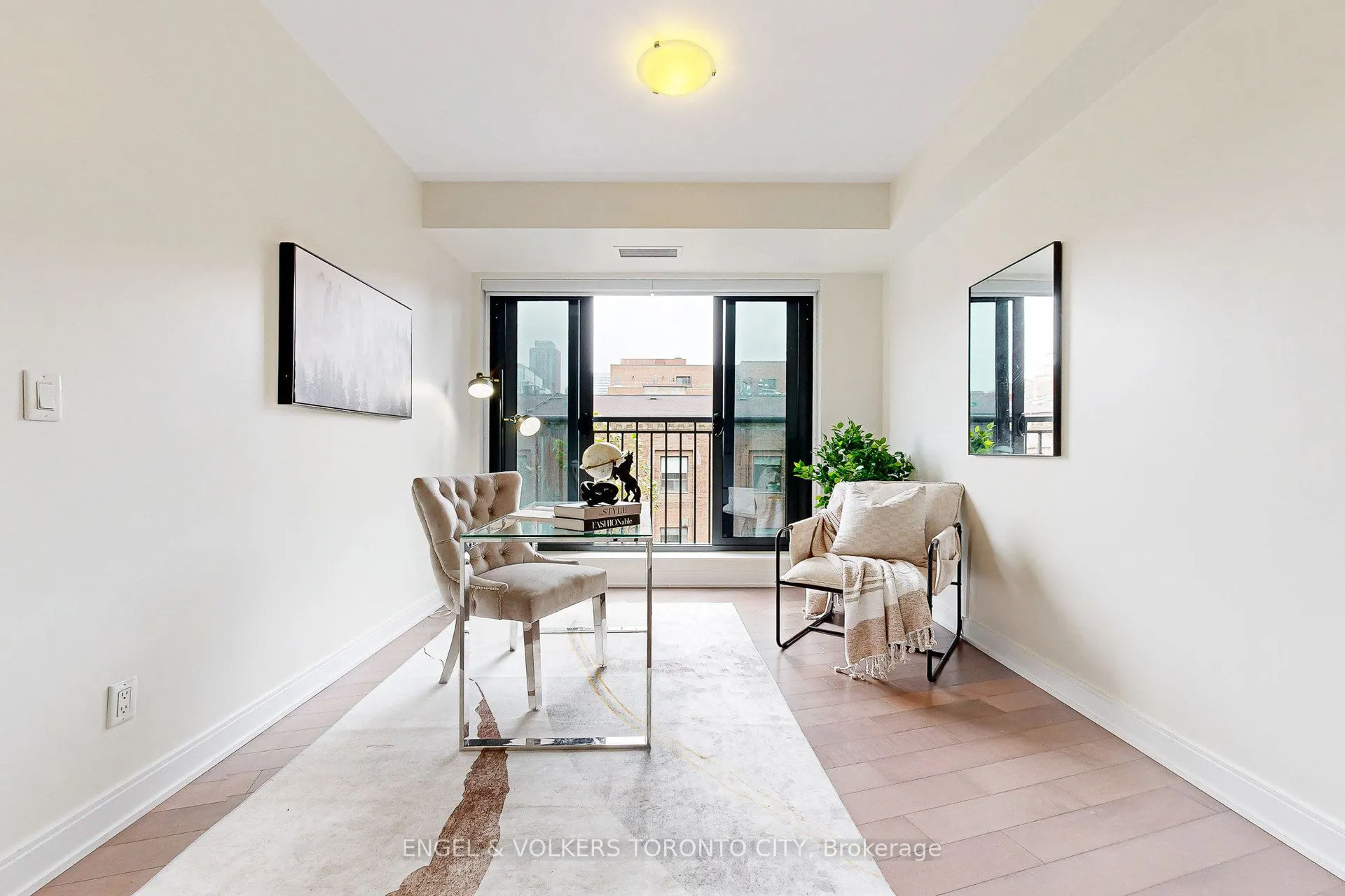 55 Front Street E, #521