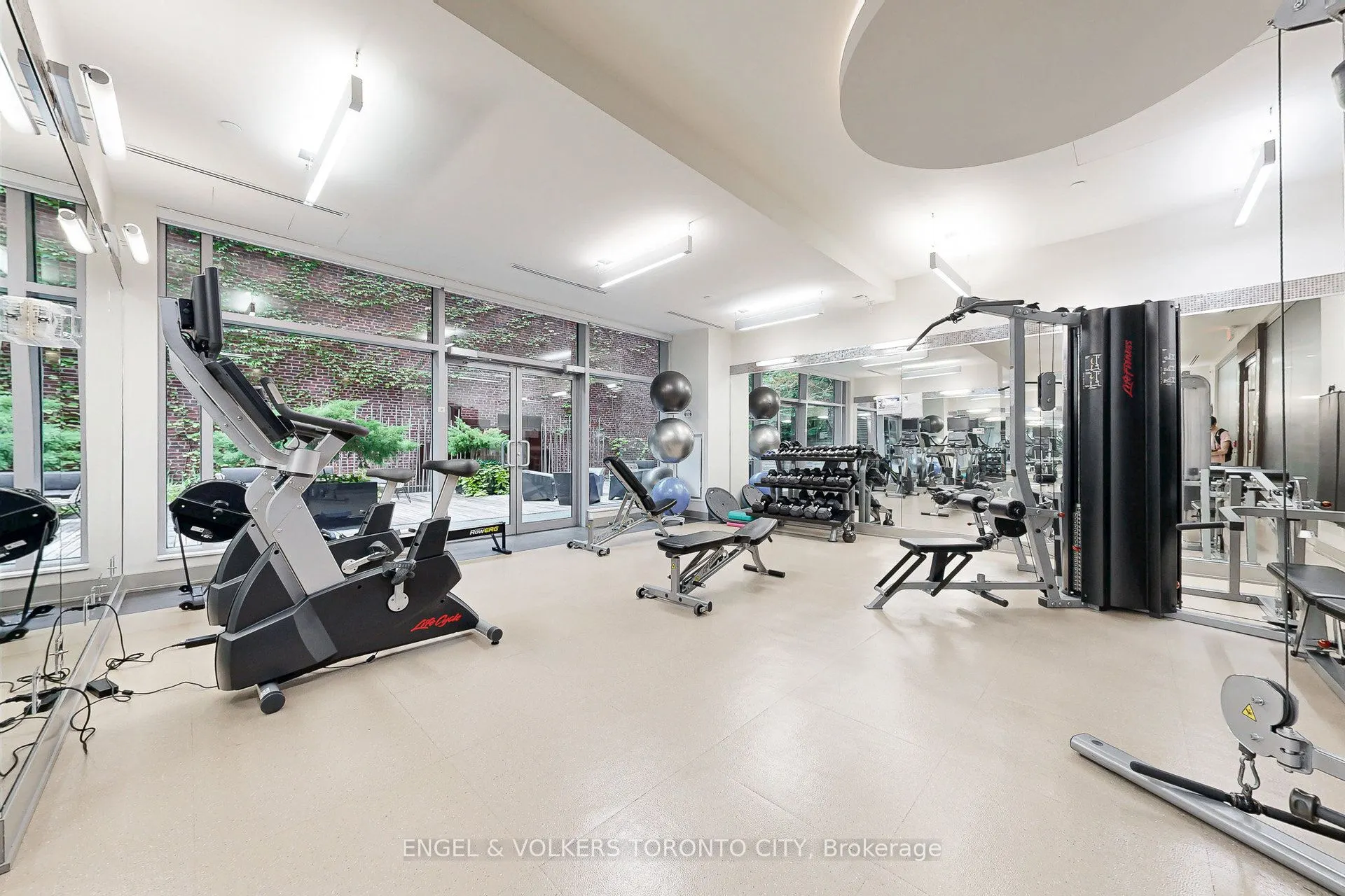 55 Front Street E, #521