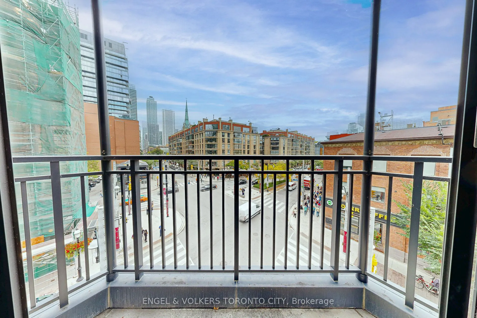 55 Front Street E, #521