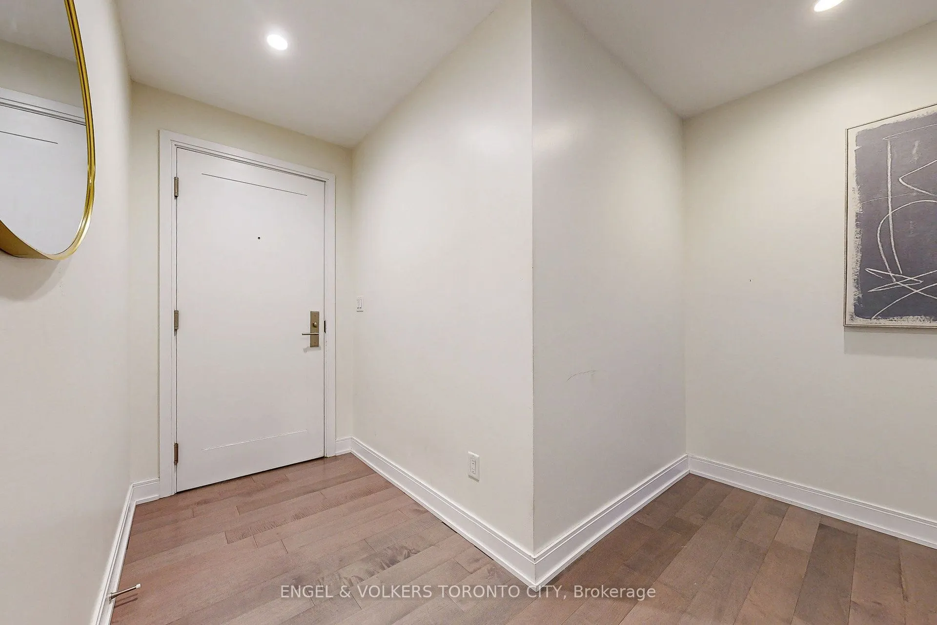 55 Front Street E, #521