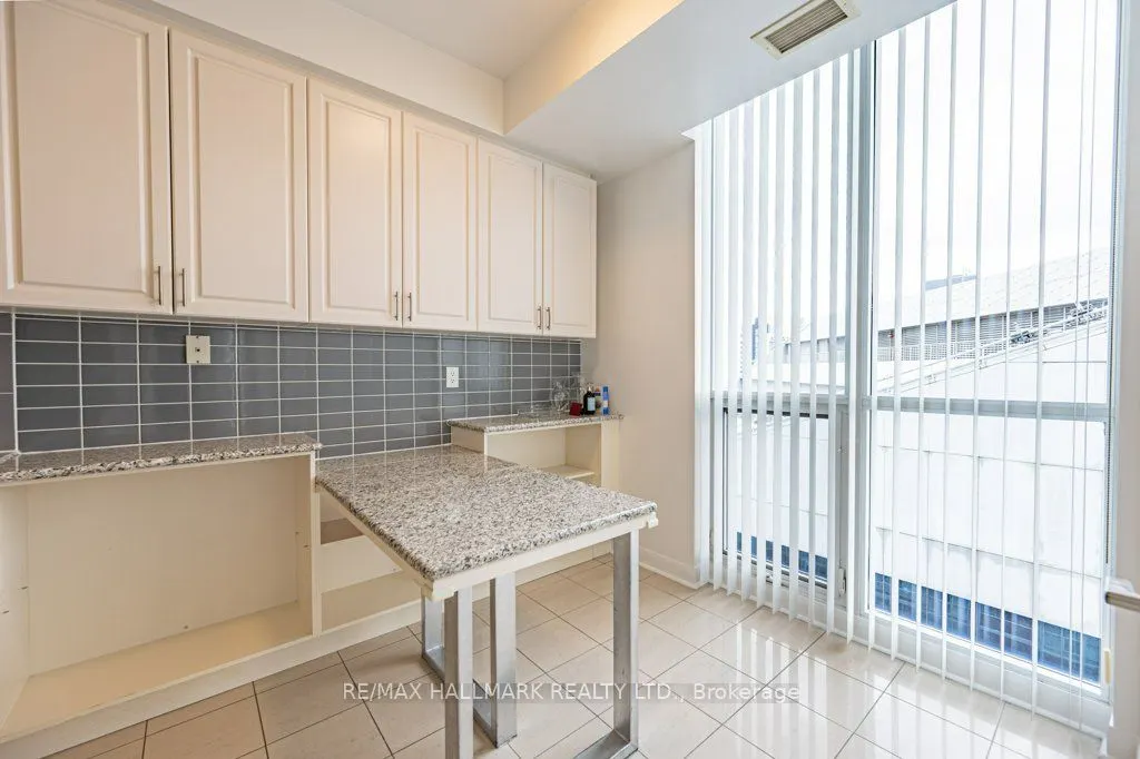 4968 Yonge Street, #Ph305