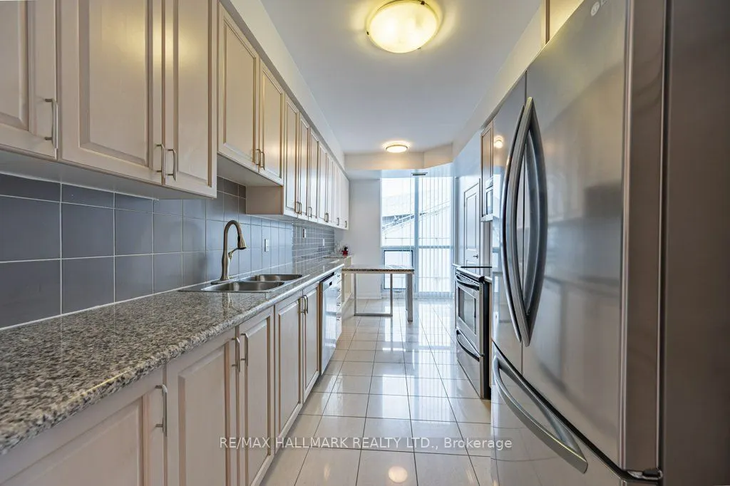 4968 Yonge Street, #Ph305