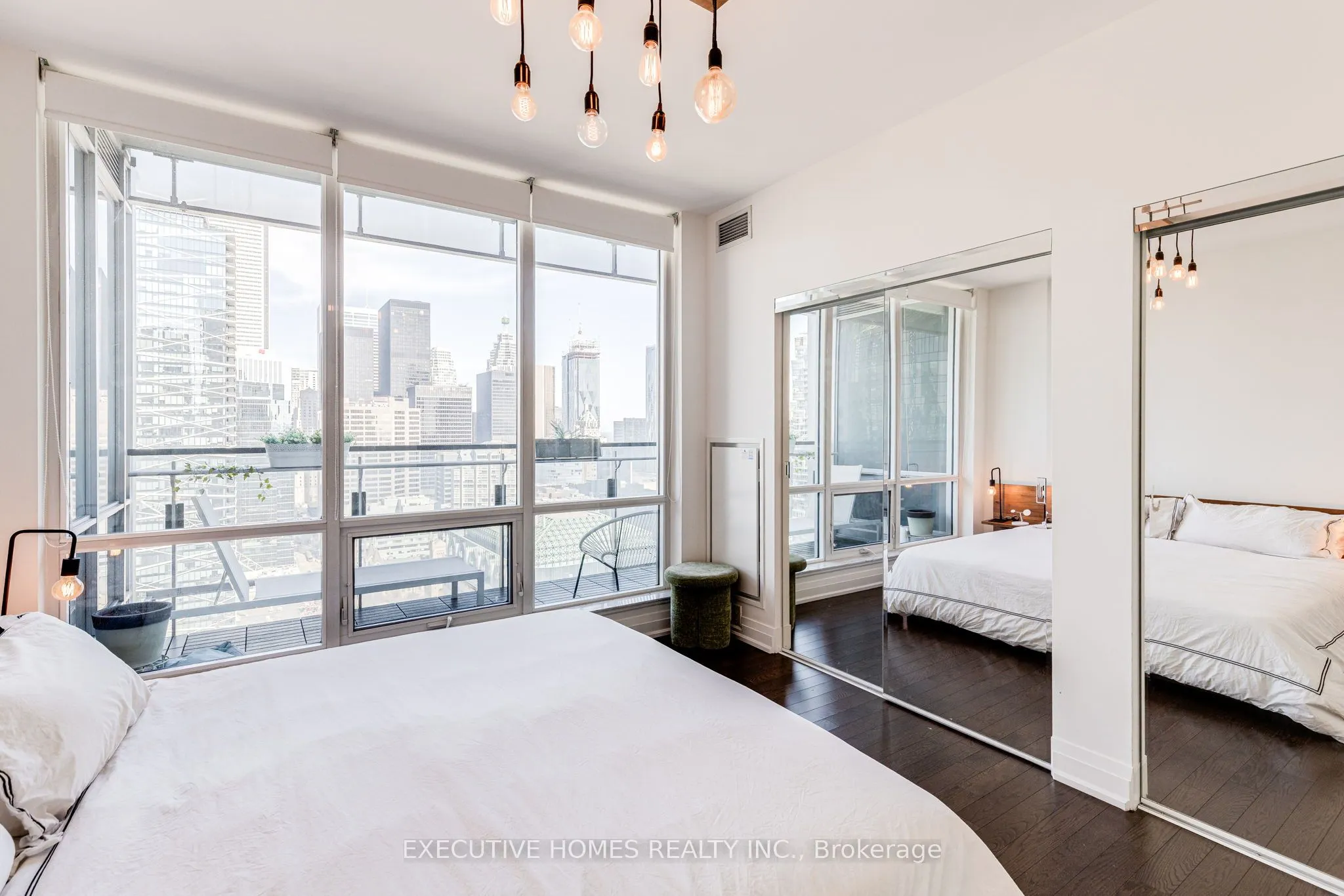 80 John Street, #2912