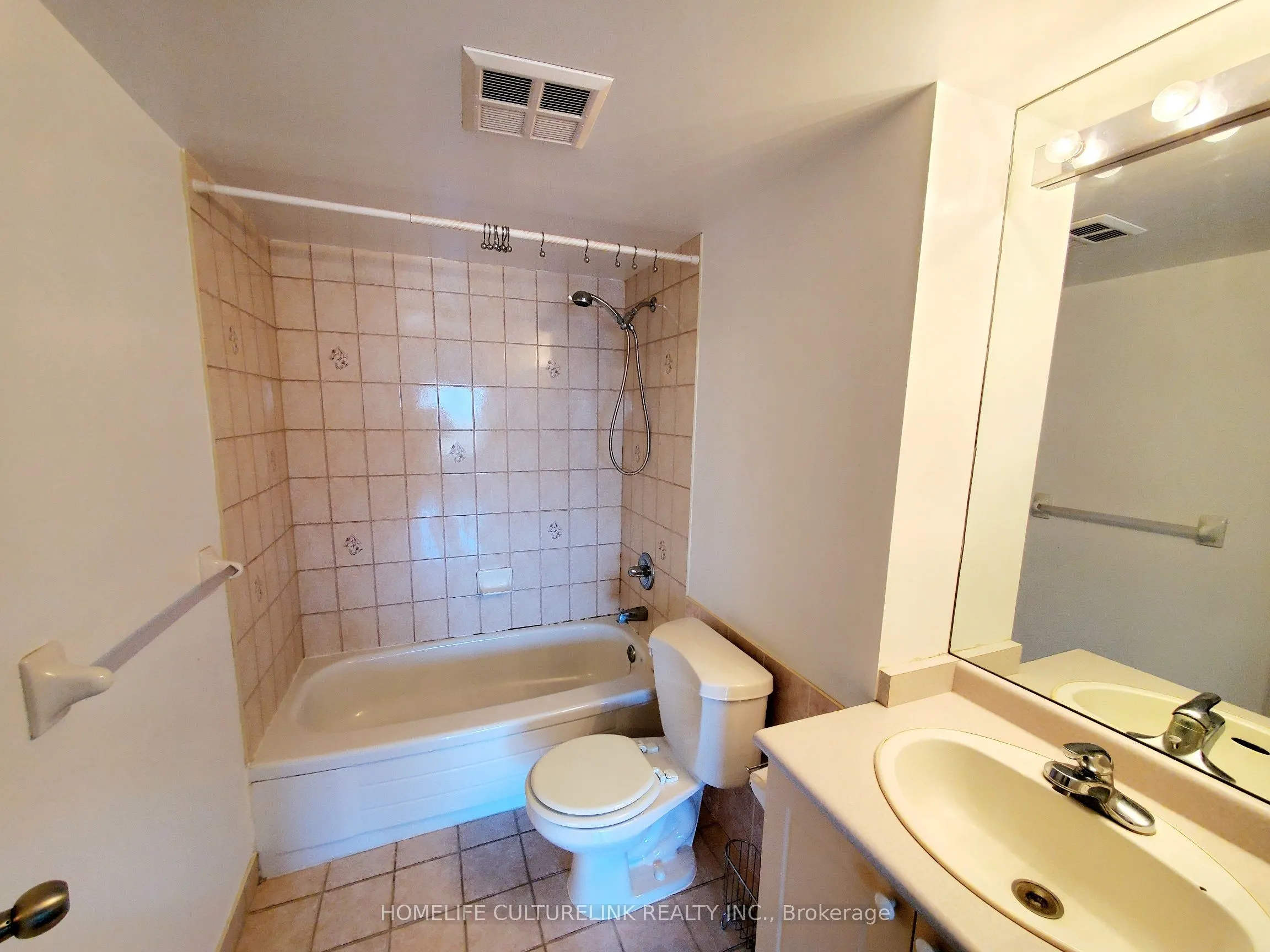 256 Doris Avenue, #Ph208