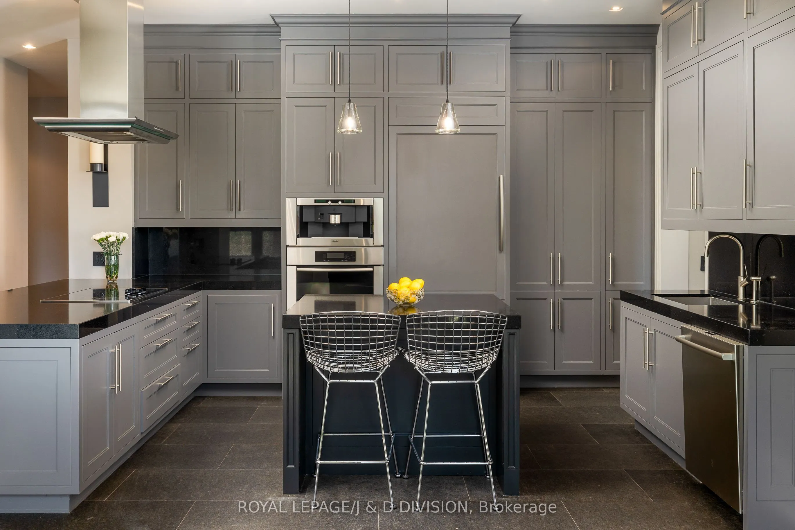 68 Yorkville Avenue, #1601