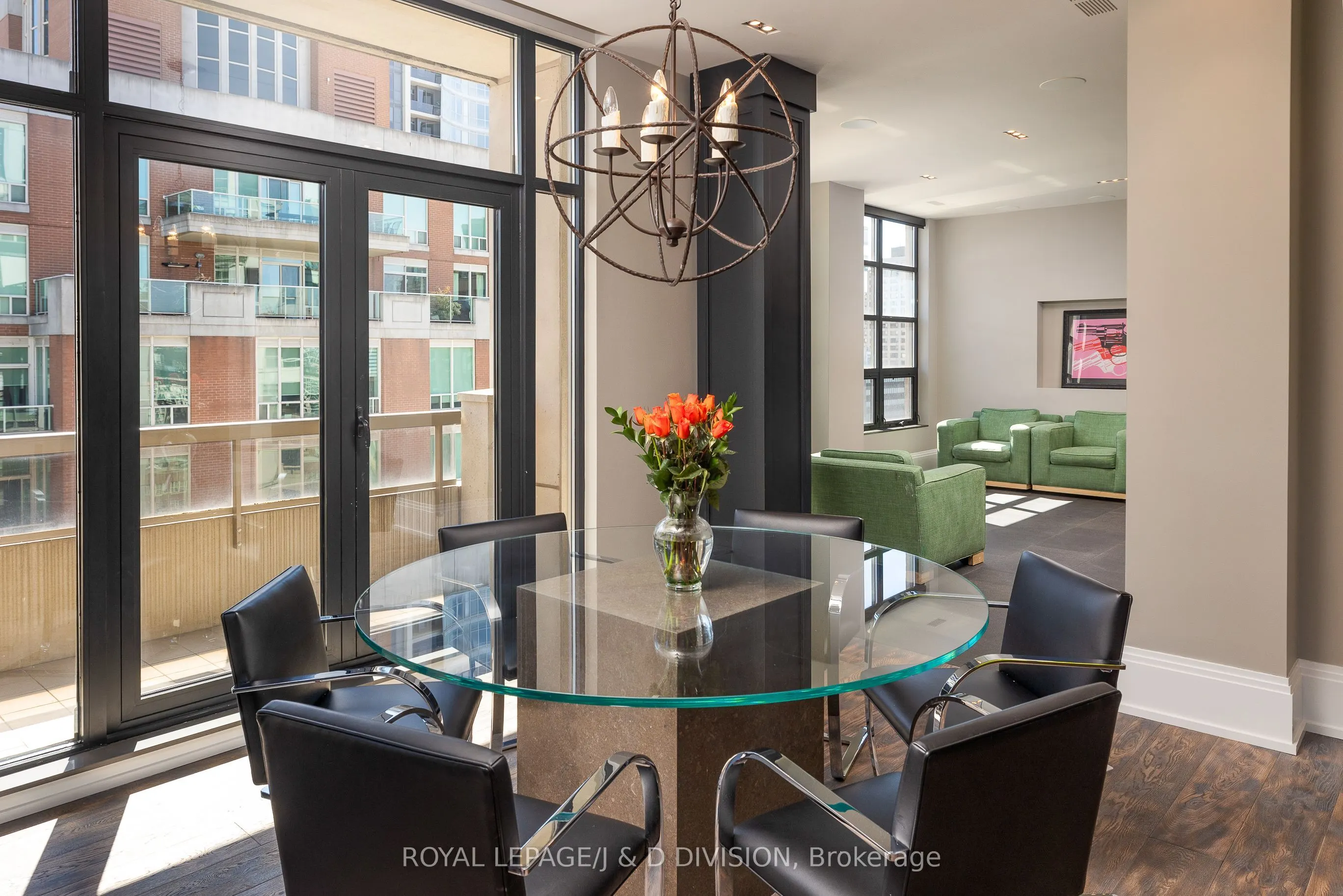 68 Yorkville Avenue, #1601