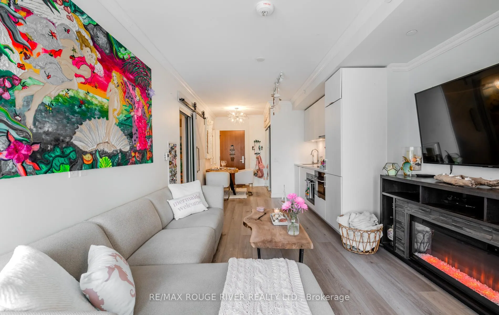 15 Queens Quay E, #921