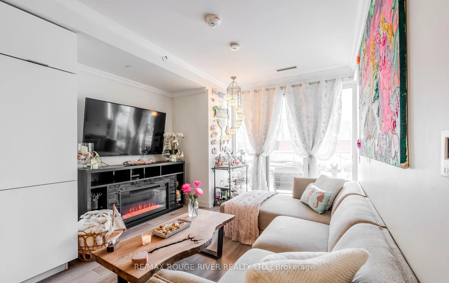 15 Queens Quay E, #921