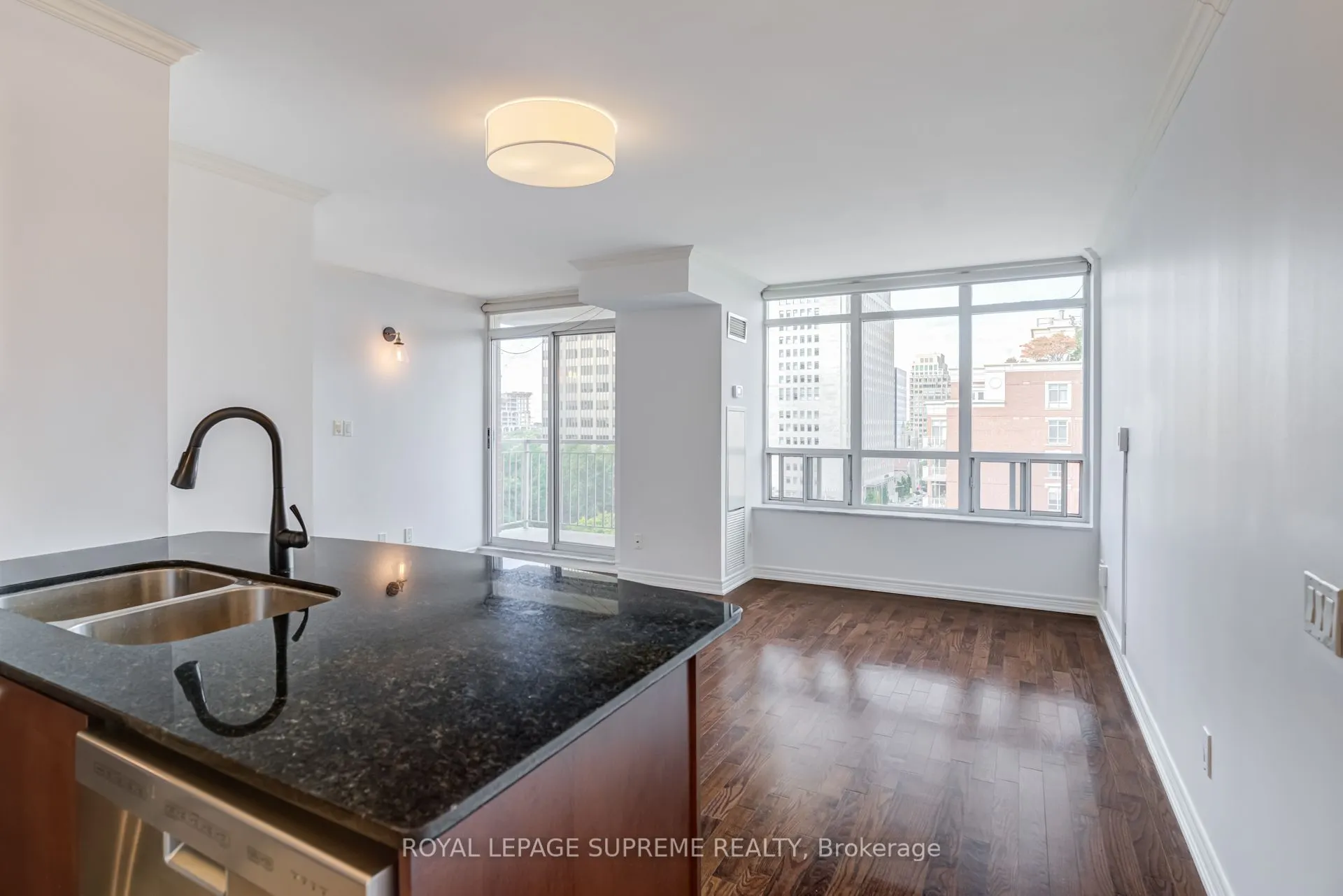 60 St Clair Avenue W, #1107