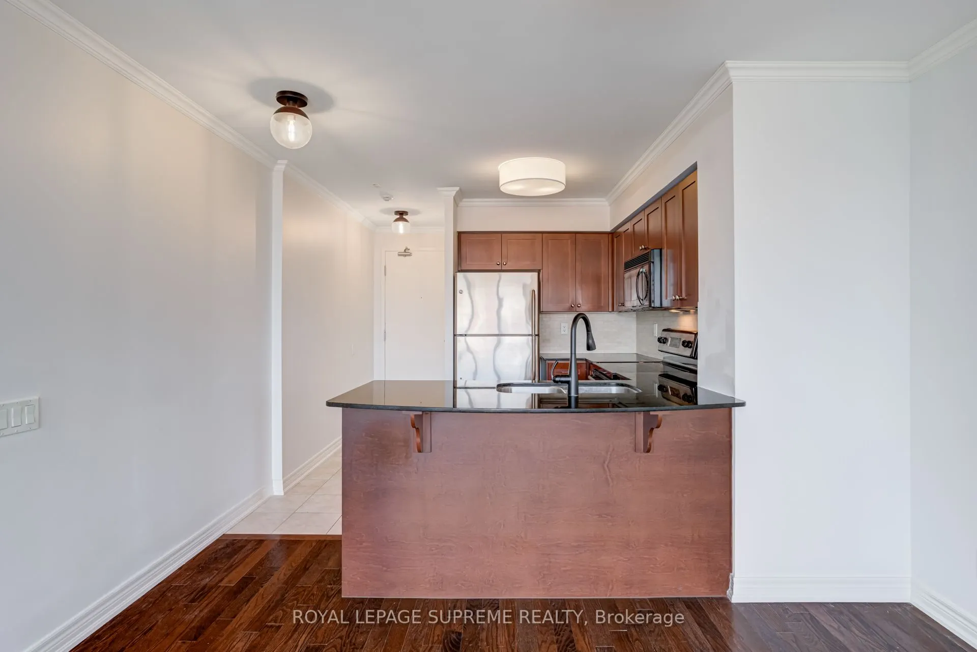 60 St Clair Avenue W, #1107