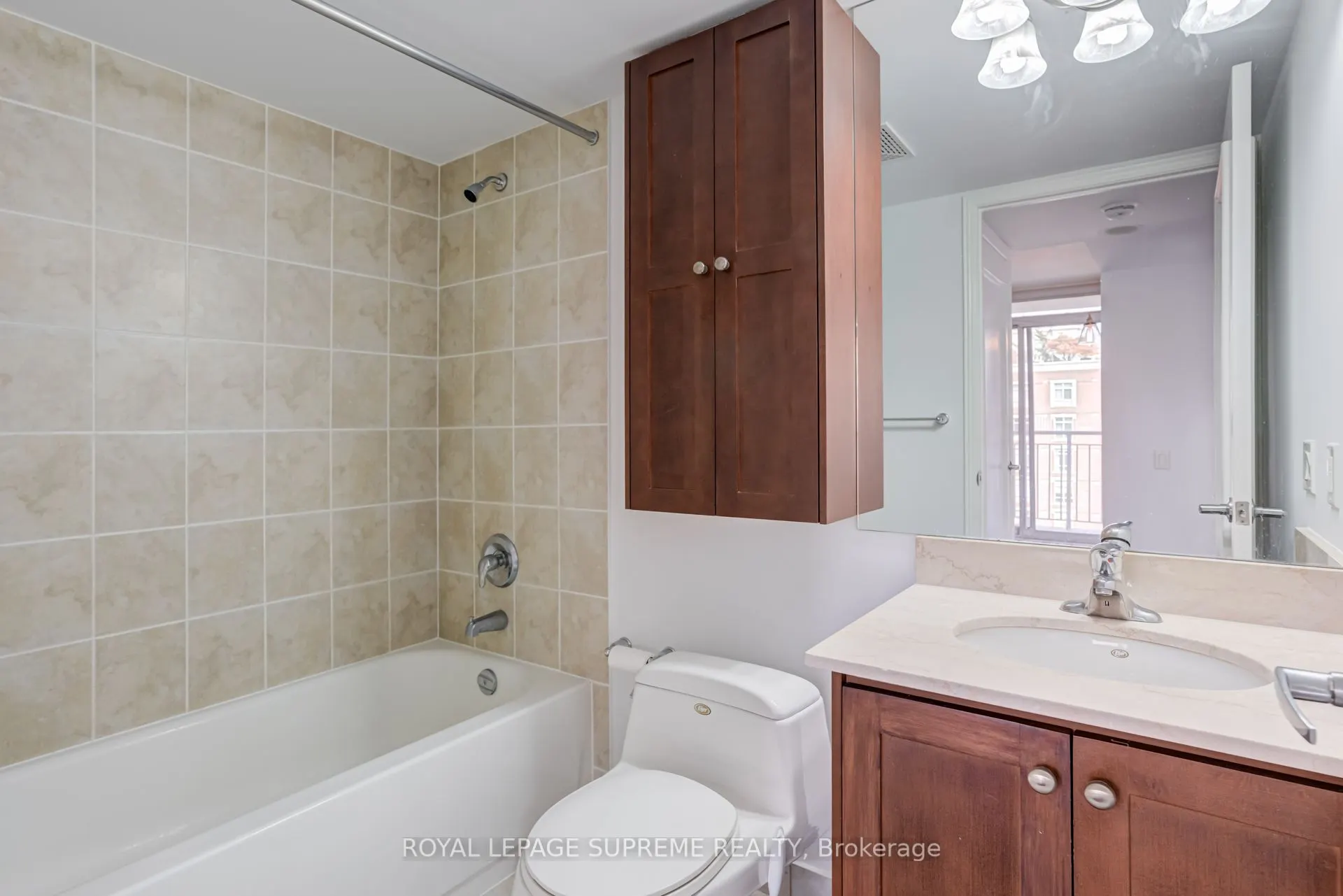 60 St Clair Avenue W, #1107