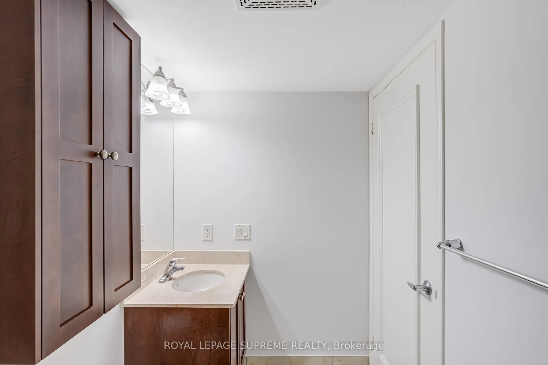 60 St Clair Avenue W, #1107
