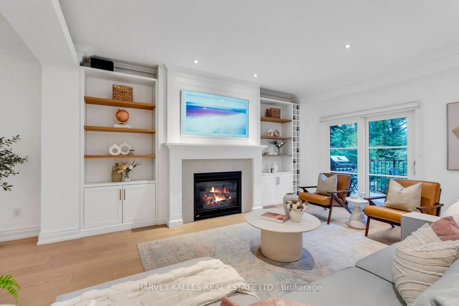 687 Soudan Avenue