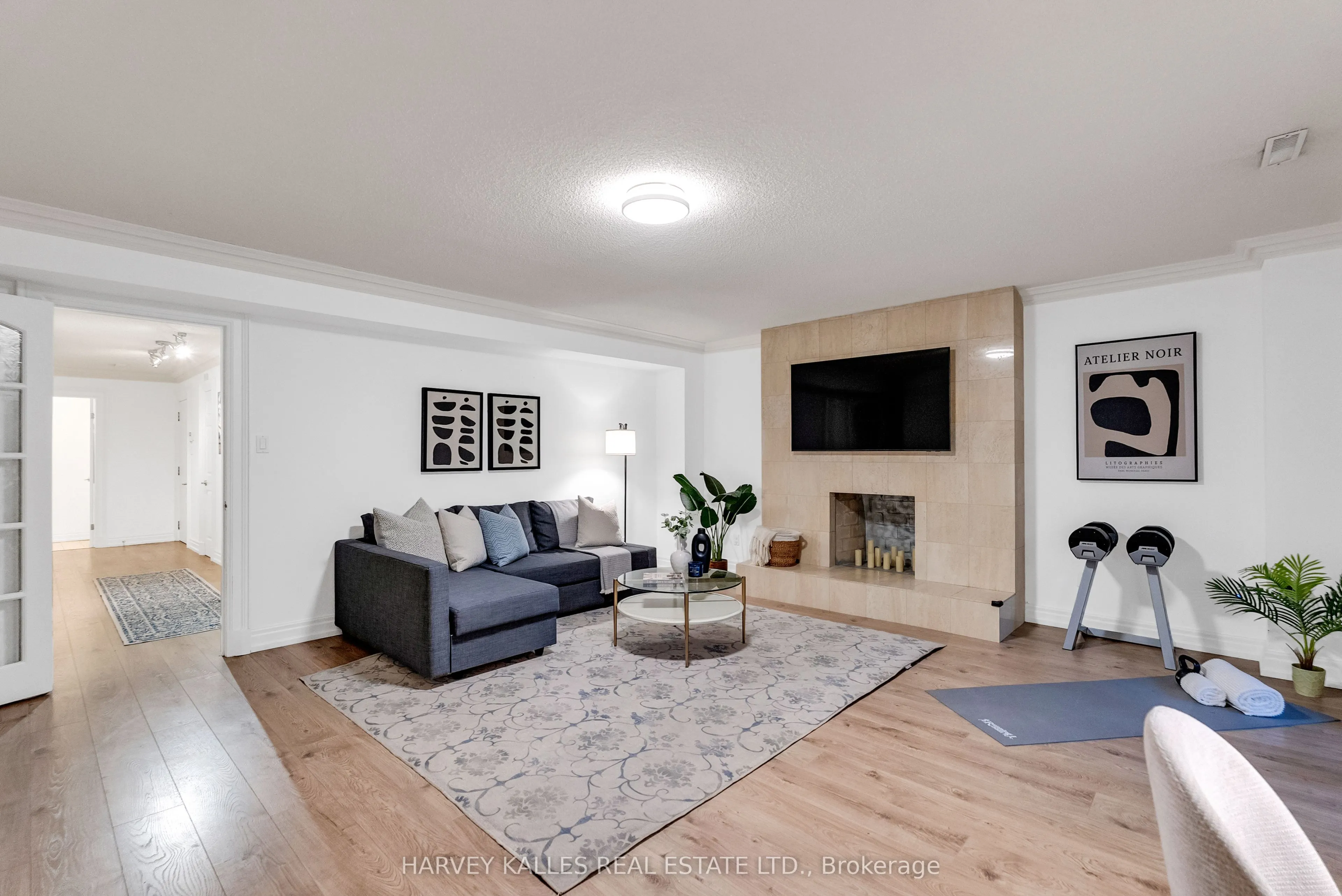 687 Soudan Avenue