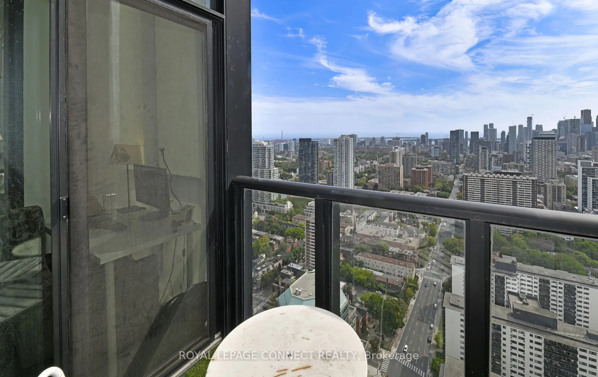 110 Charles Street E, #PH4401