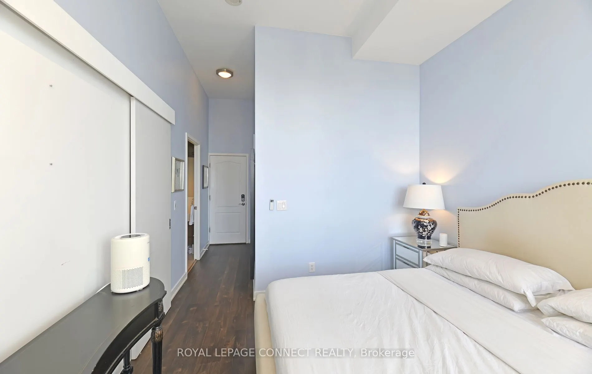 110 Charles Street E, #PH4401