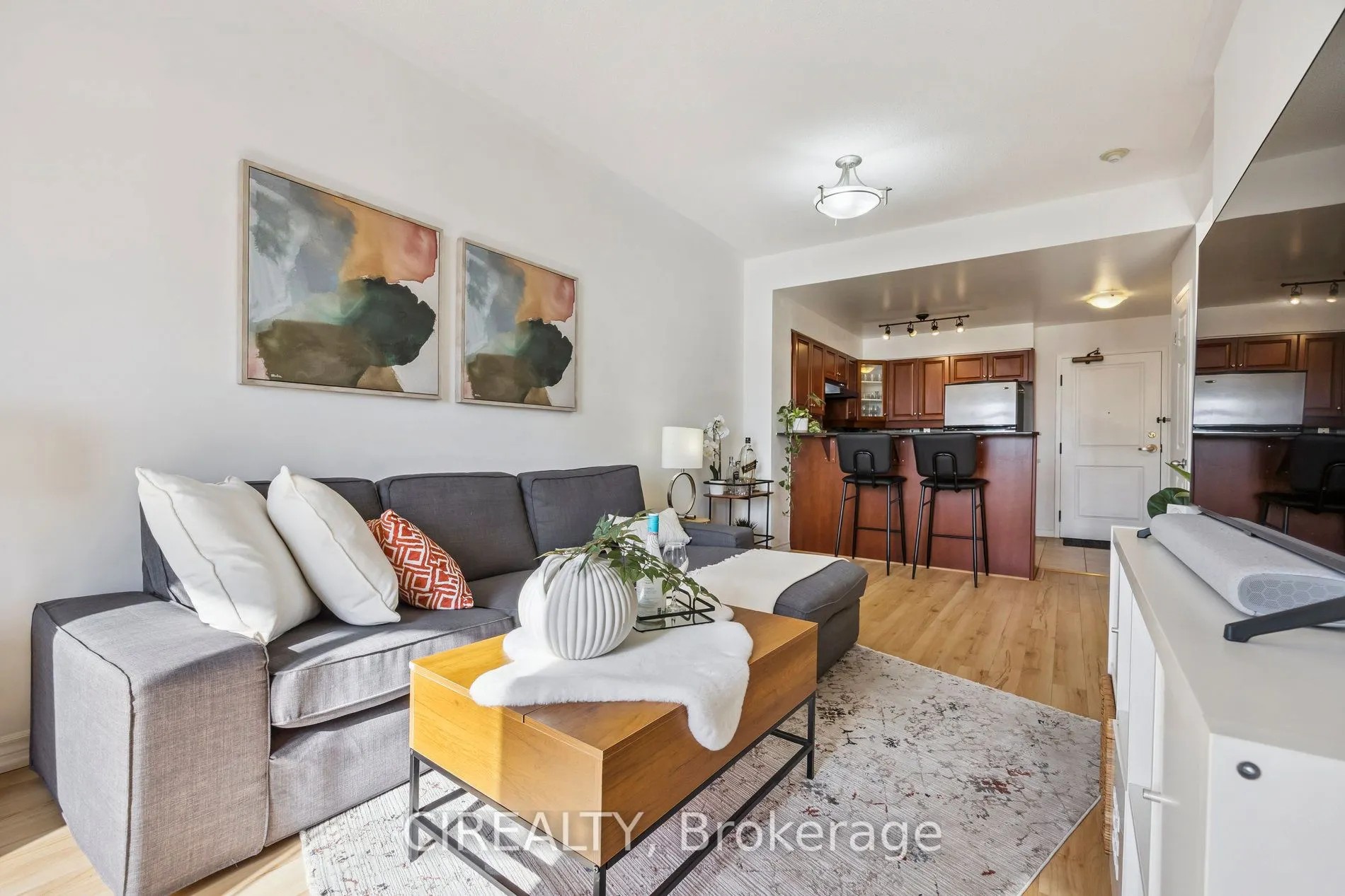 4200 Bathurst Street, #413
