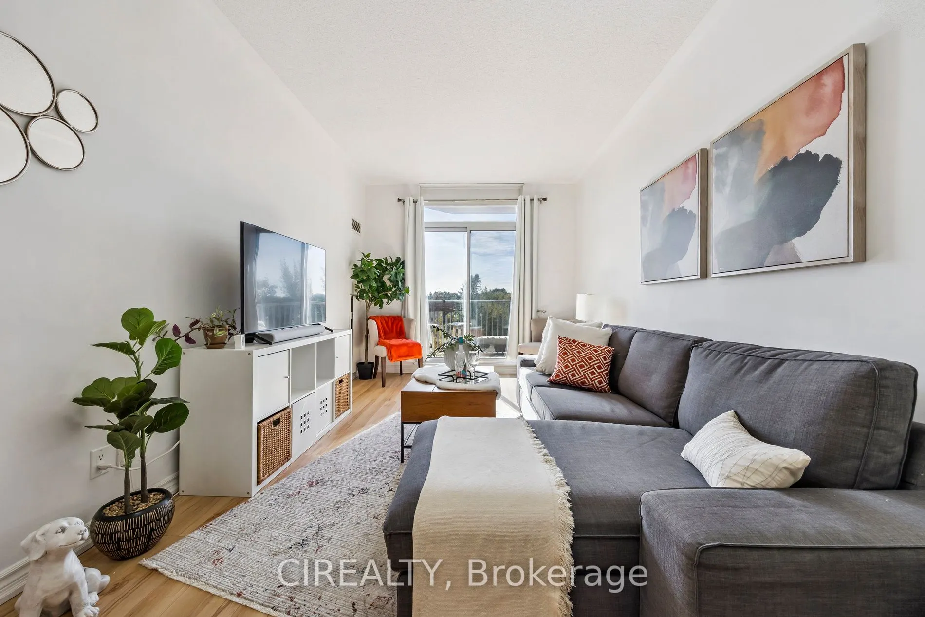 4200 Bathurst Street, #413