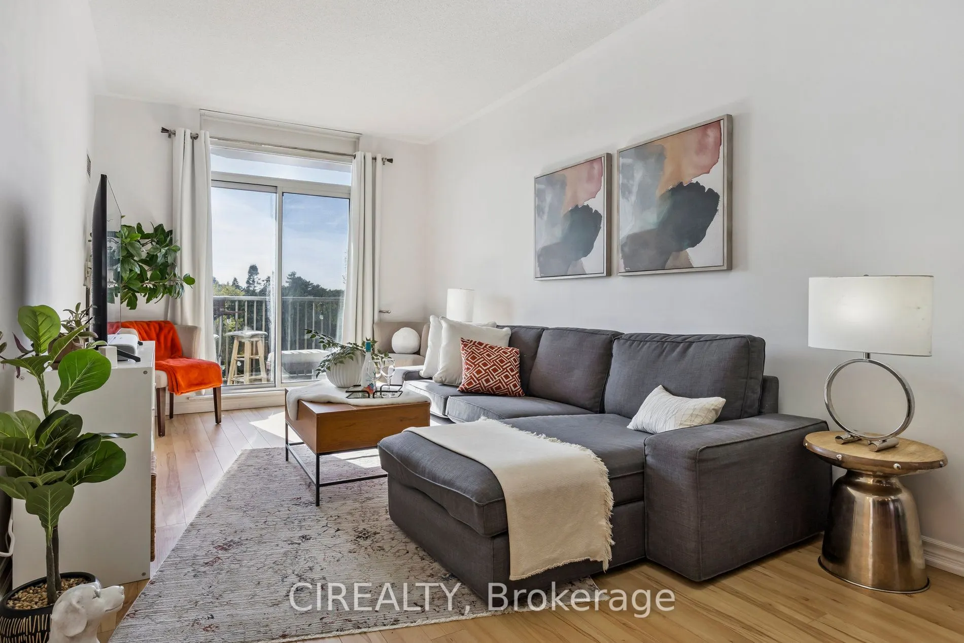 4200 Bathurst Street, #413
