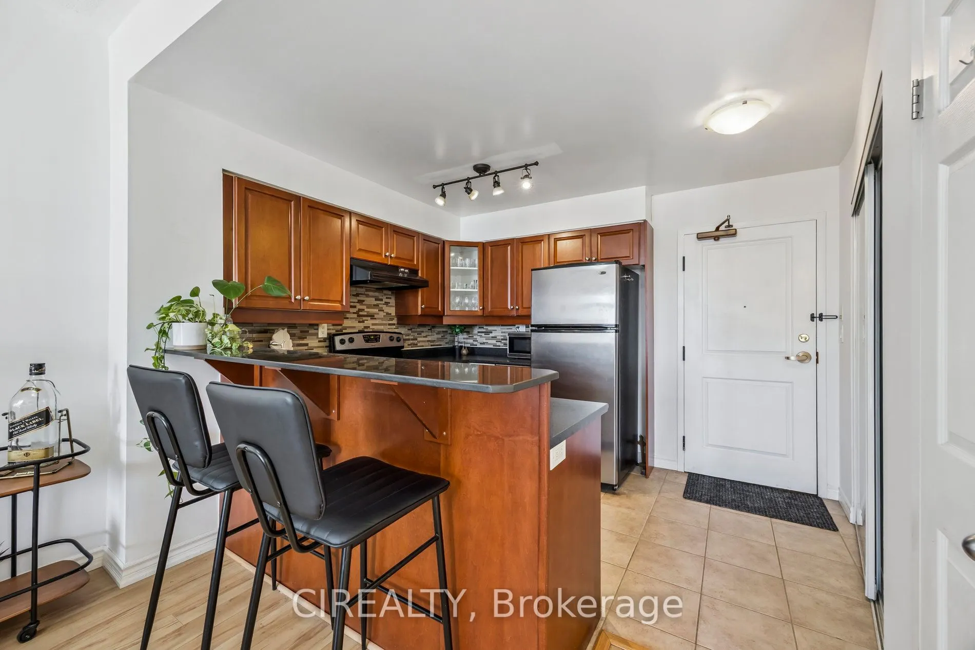 4200 Bathurst Street, #413