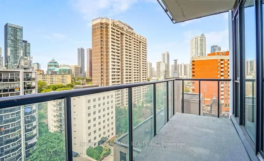 81 Wellesley Street E, #1108