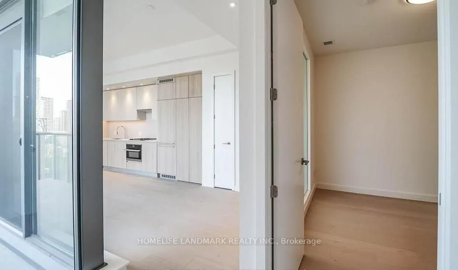 81 Wellesley Street E, #1108