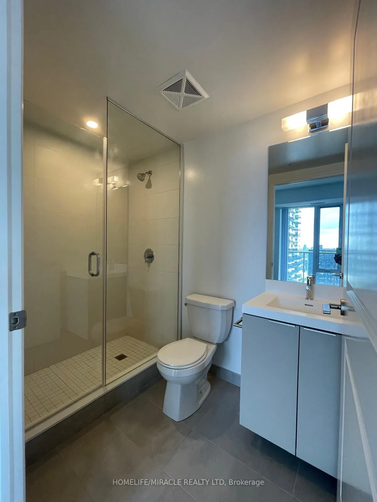 28 Widmer Street, #3425