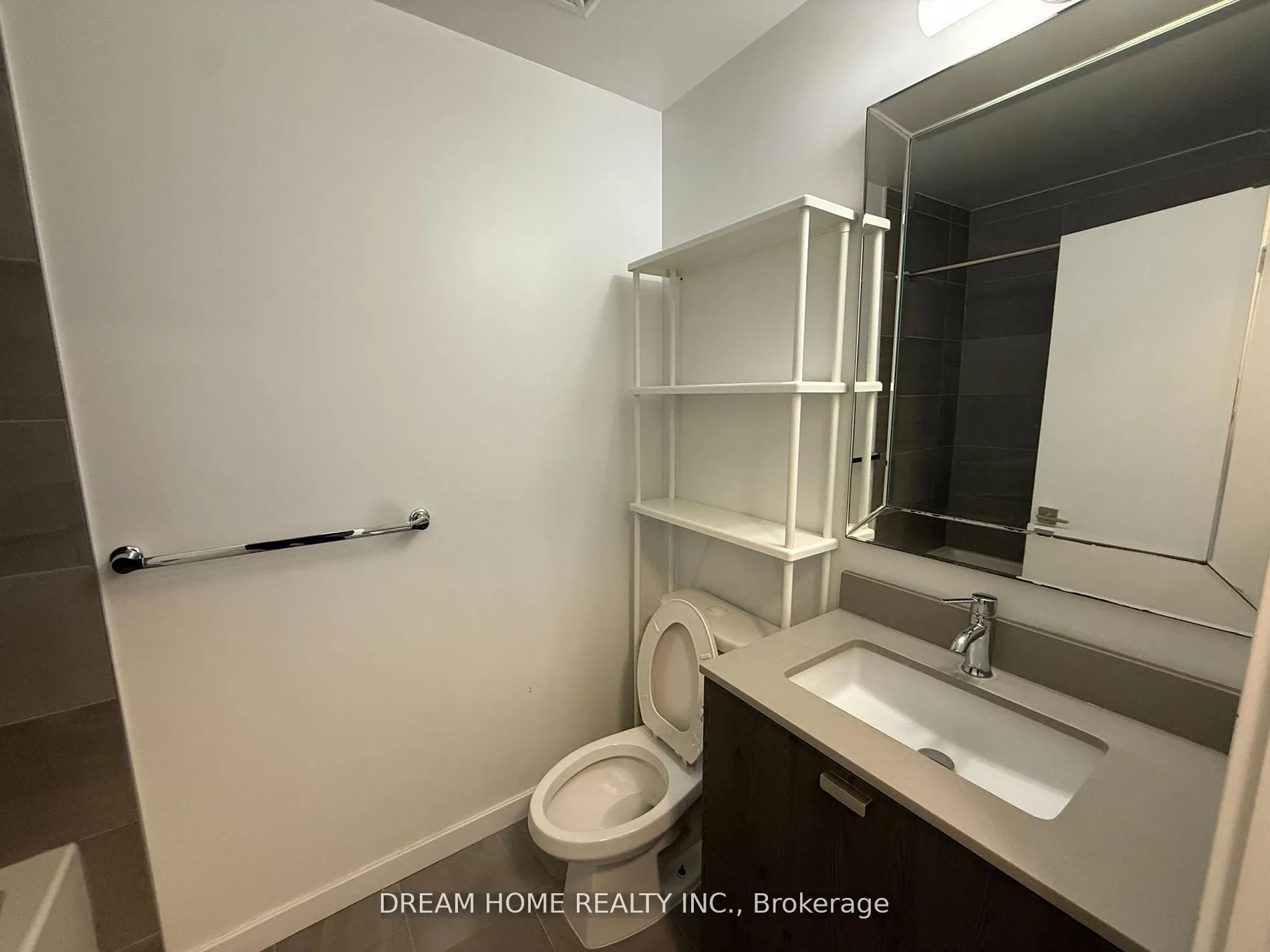 56 FOREST MANOR Road, #709