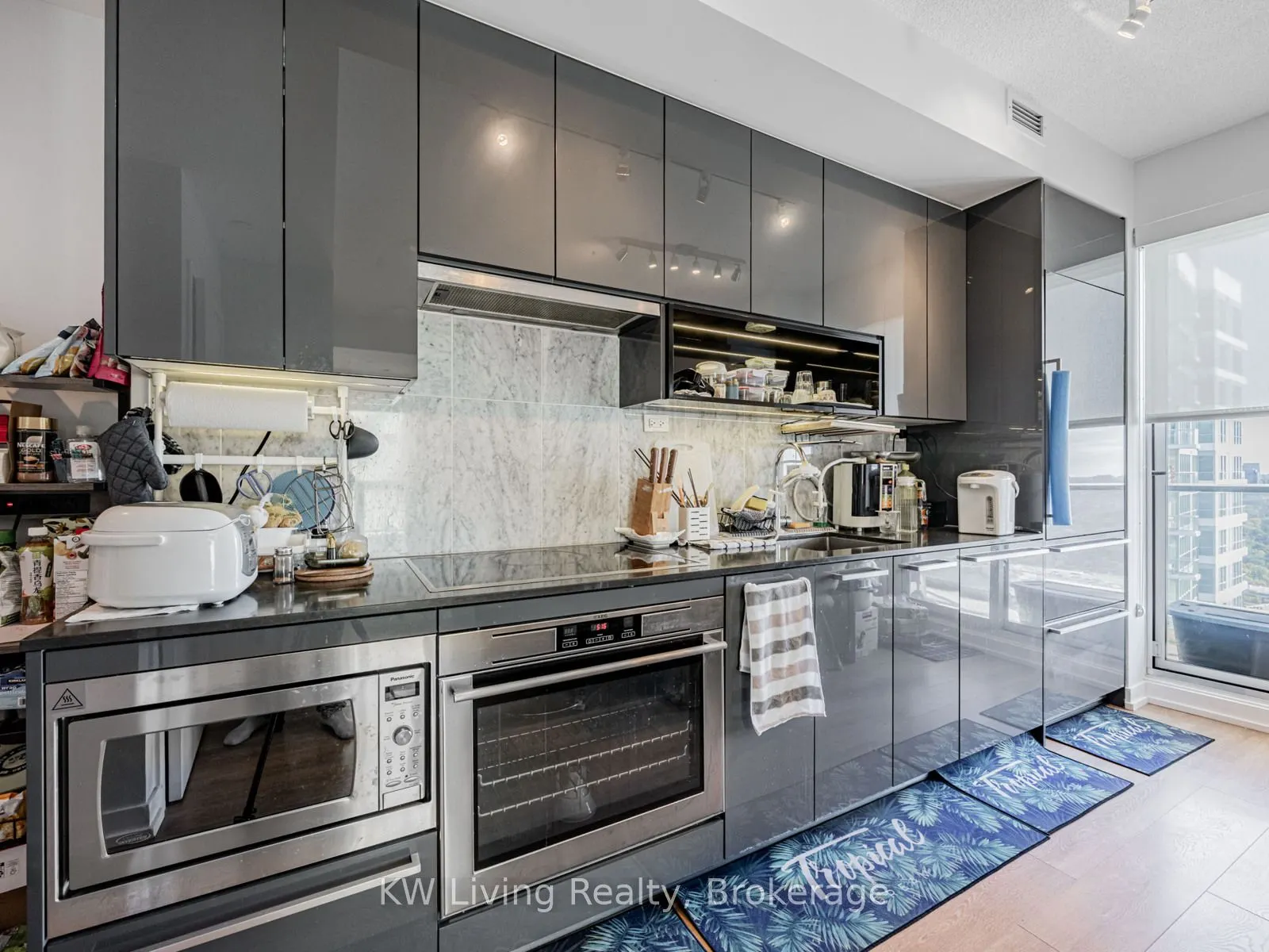 115 McMahon Drive, #3710