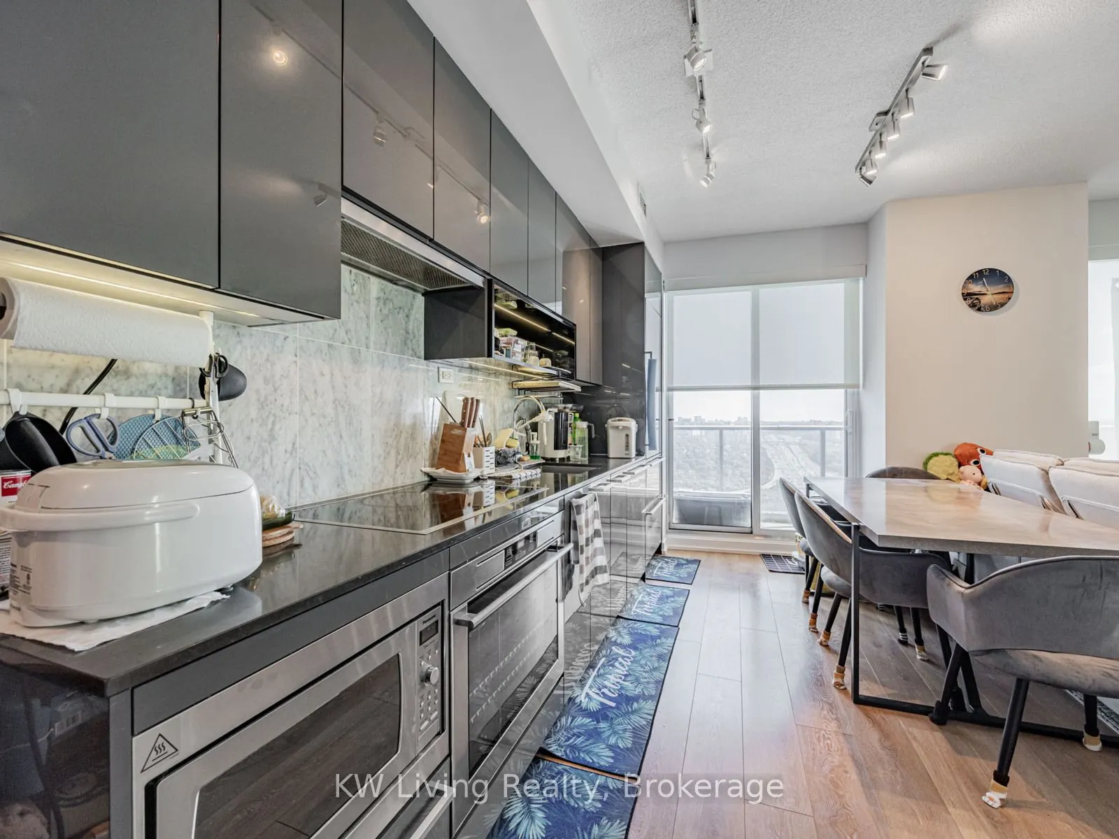 115 McMahon Drive, #3710