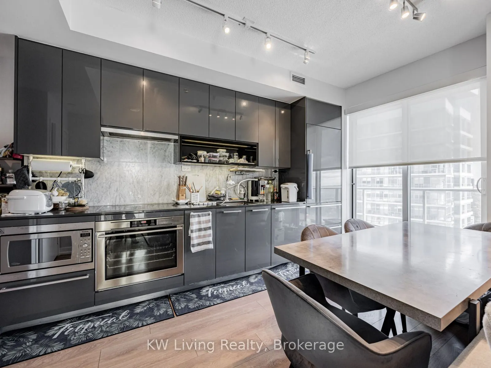 115 McMahon Drive, #3710