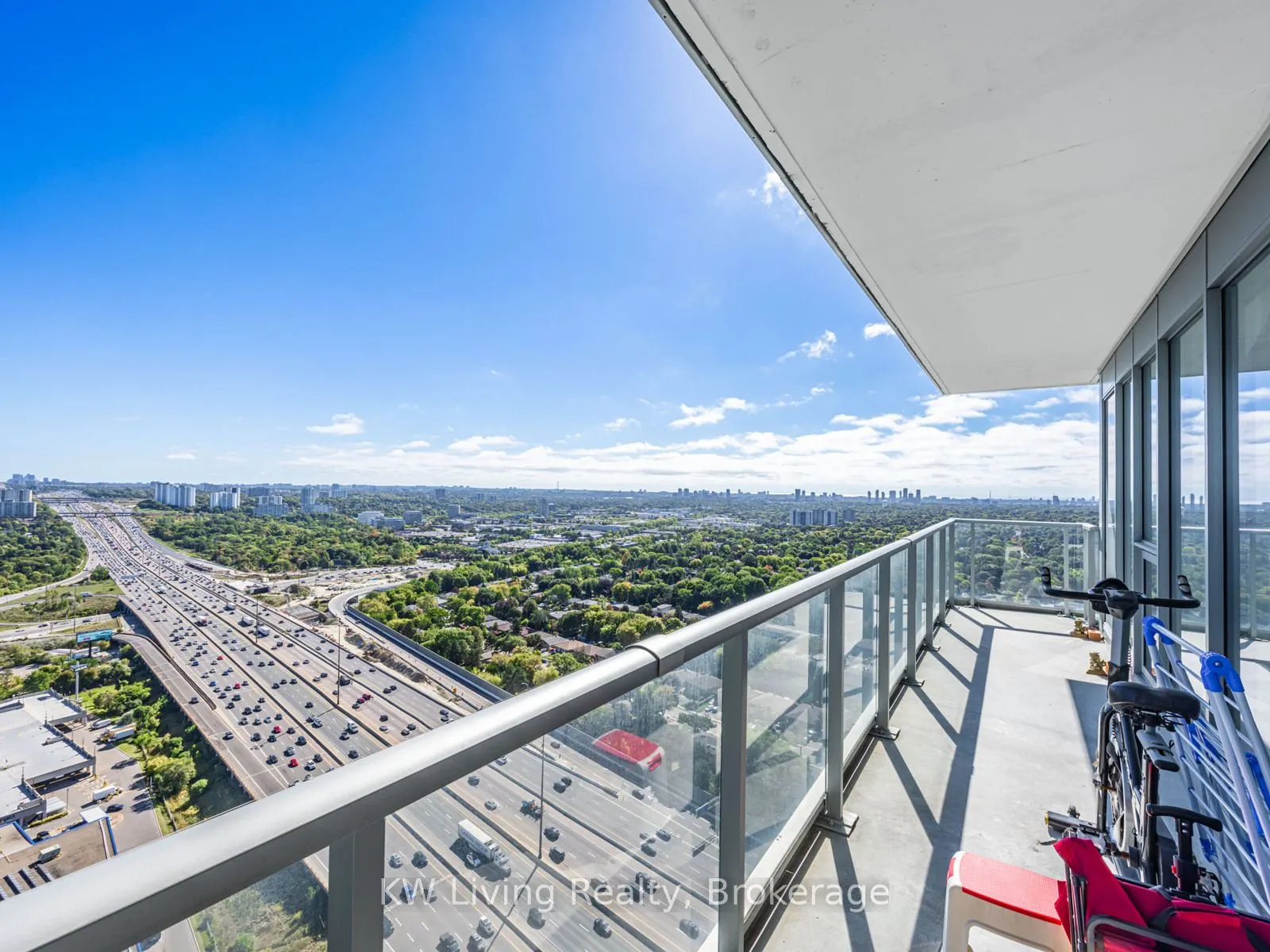 115 McMahon Drive, #3710