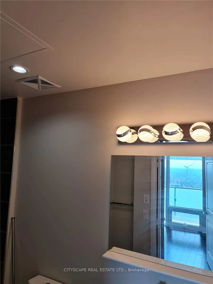 1080 Bay Street, #5303